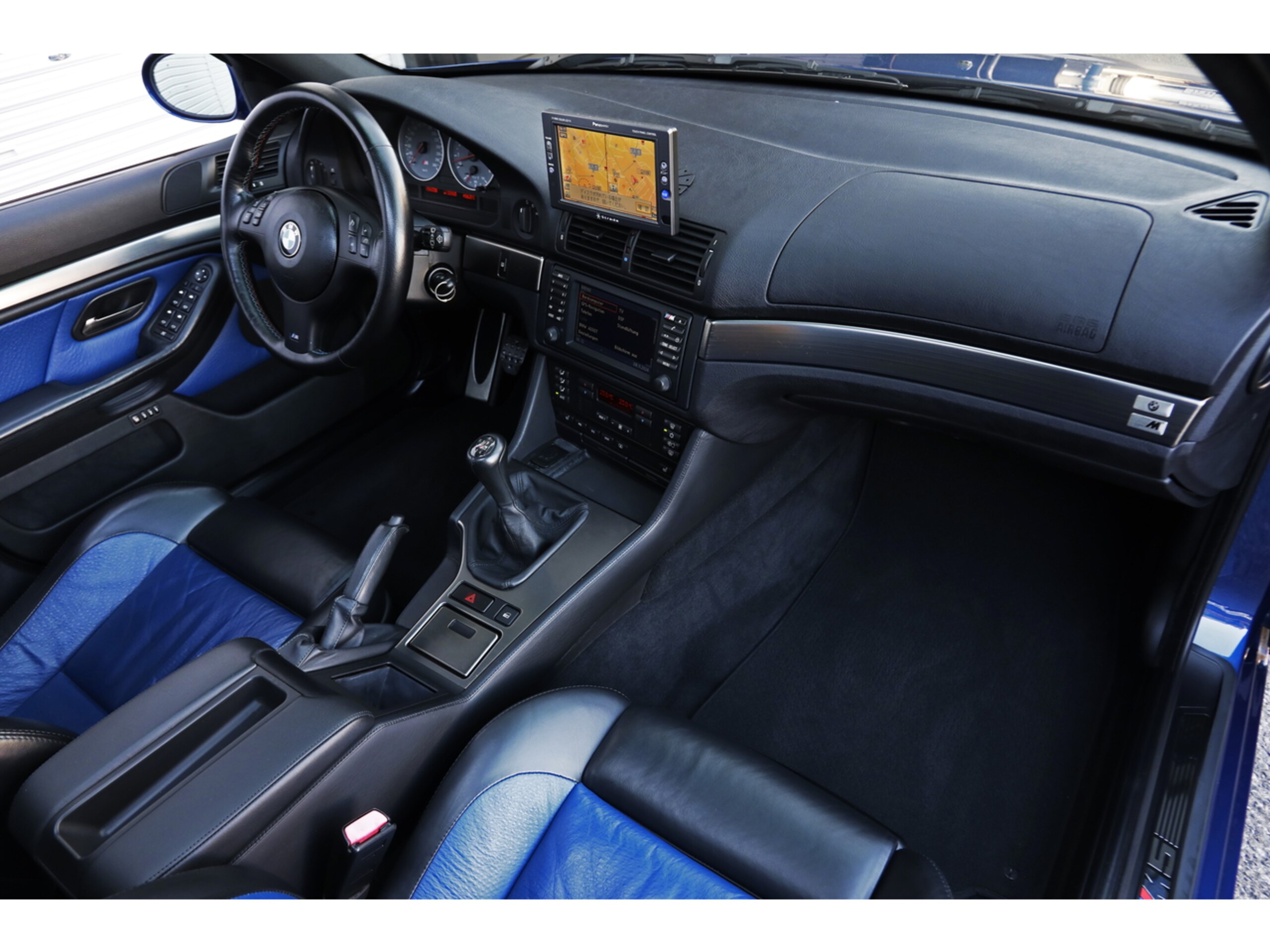 2002 BMW M5 — Photo 16 / 19