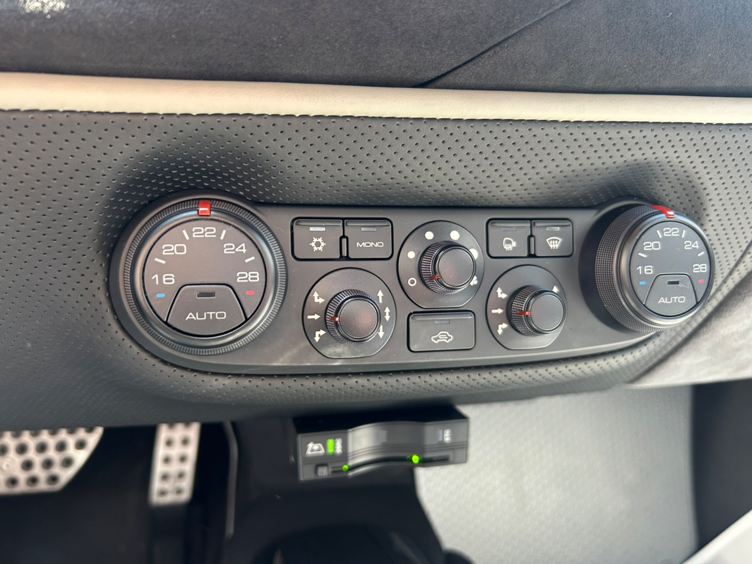 2019 Ferrari 488 Pista — Photo 11 / 19