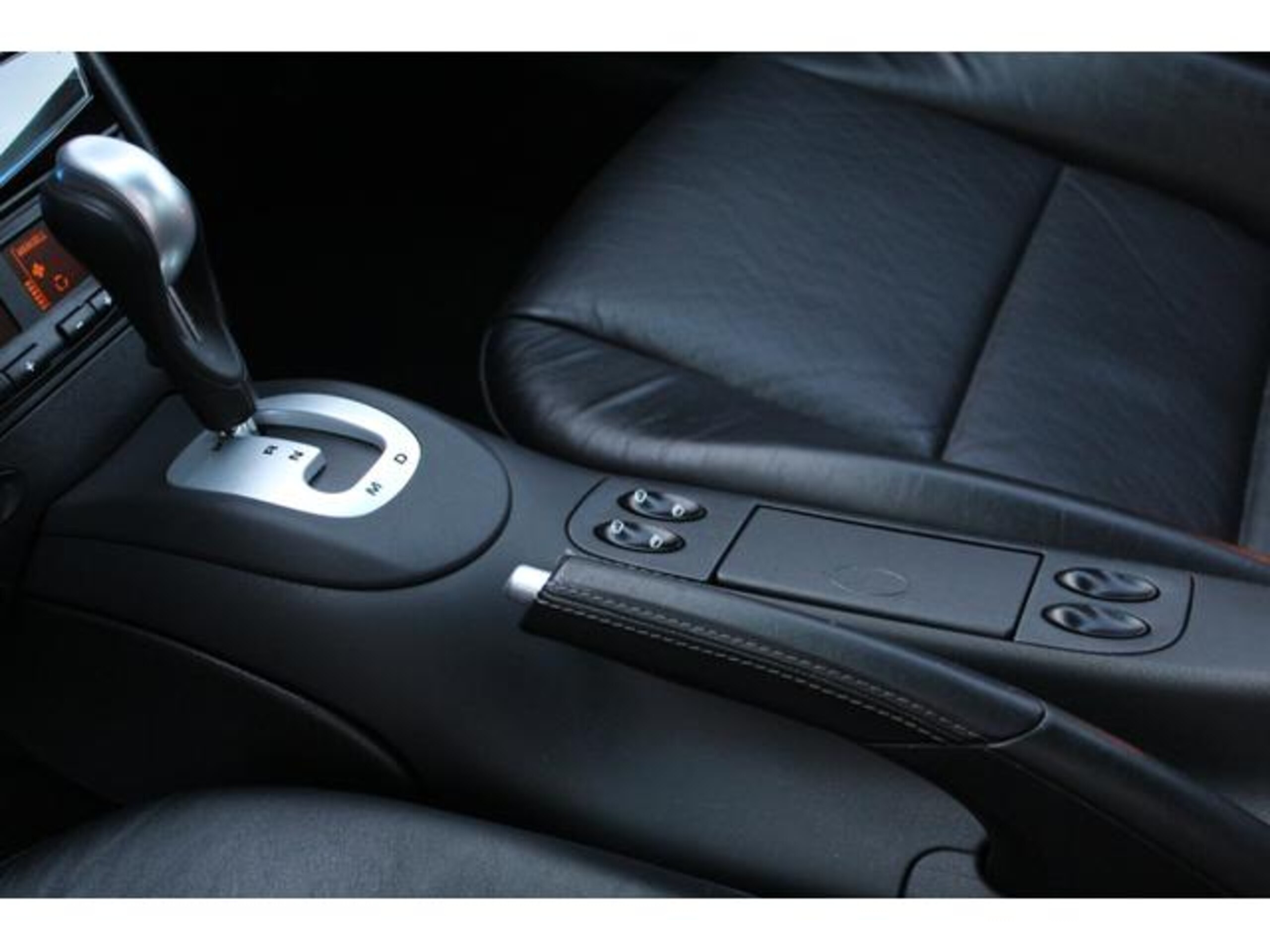 2004 Porsche 911 Carrera — Photo 17 / 20