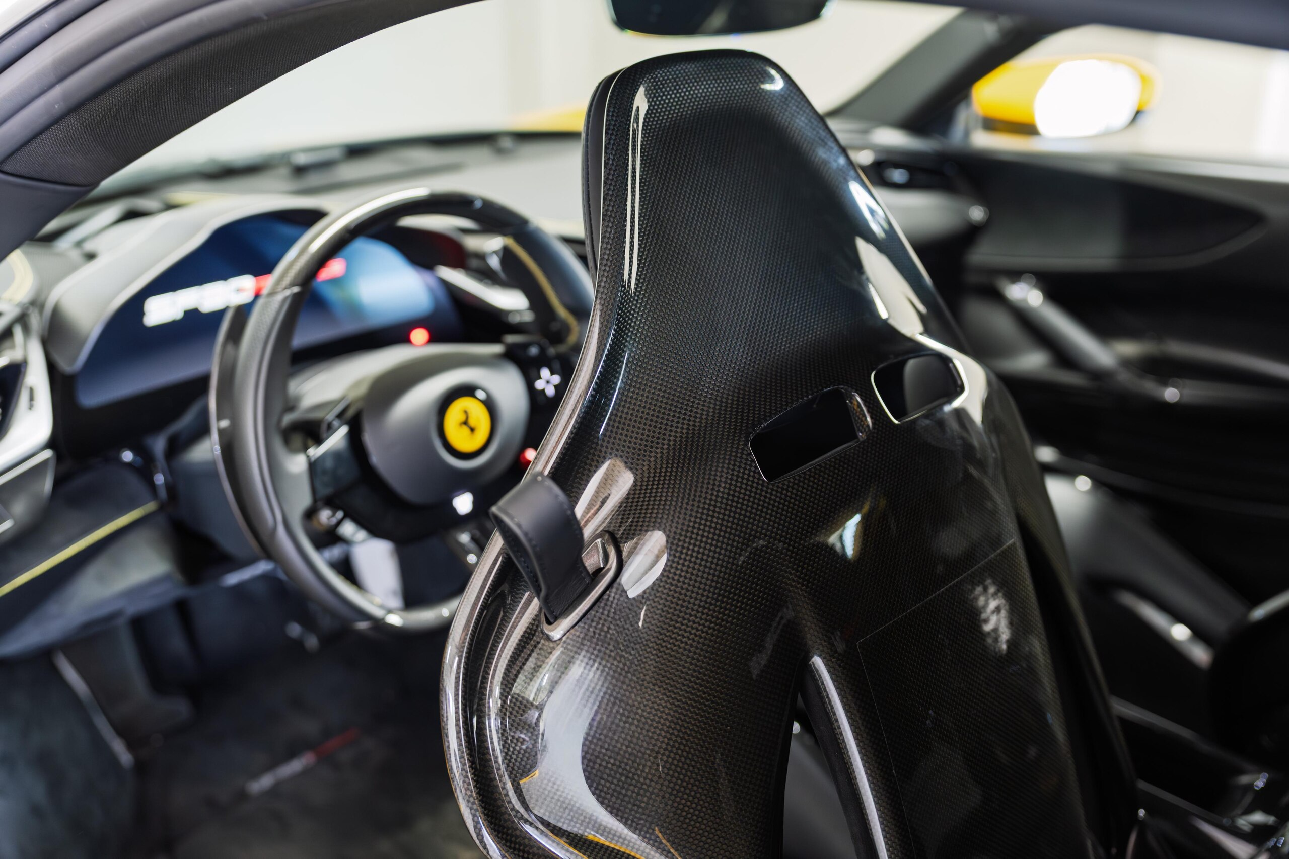 2021 Ferrari SF90 Stradale — Photo 10 / 21