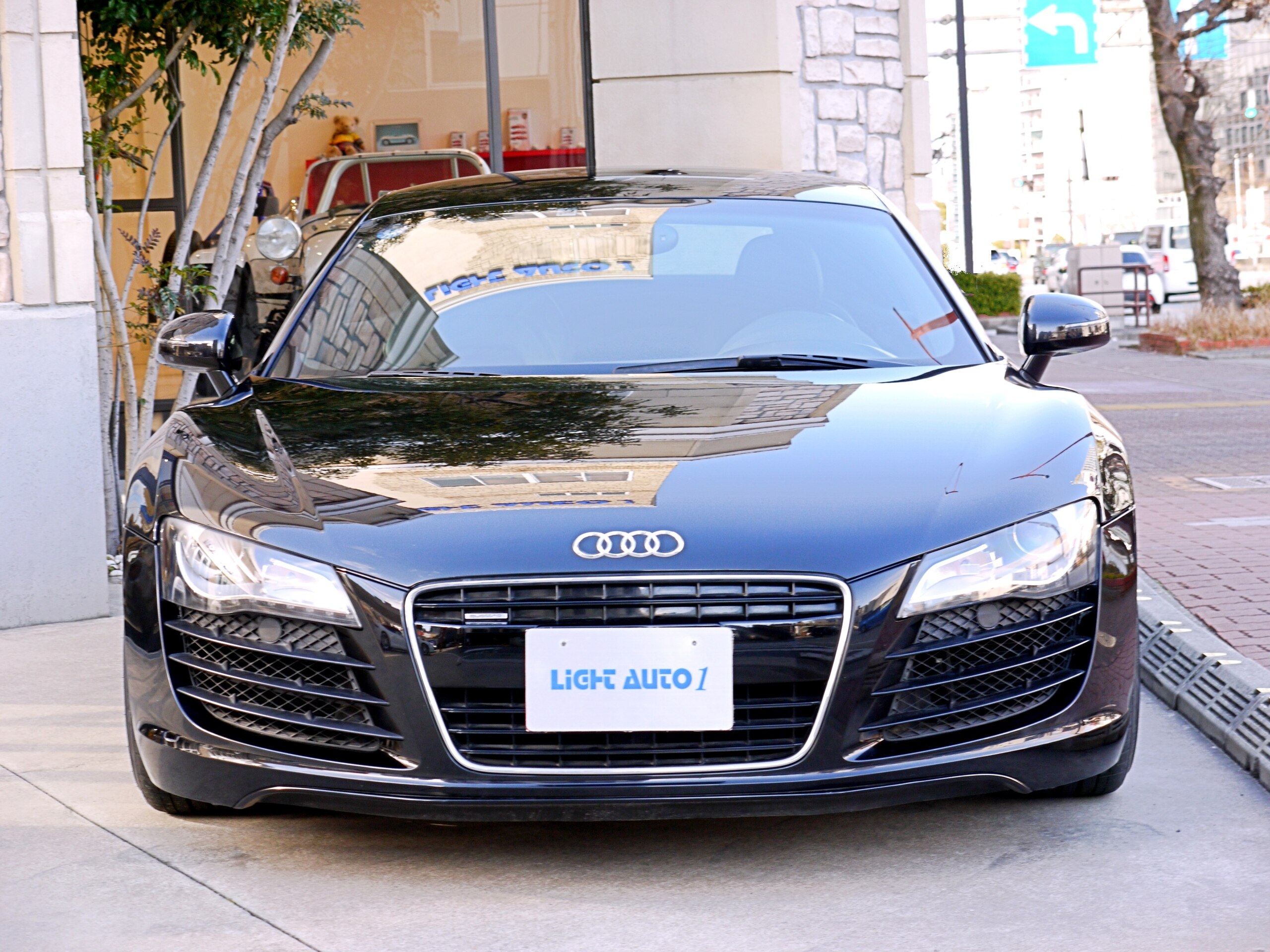 2007 Audi R8 4.2 FSI Quattro for sale in Japan