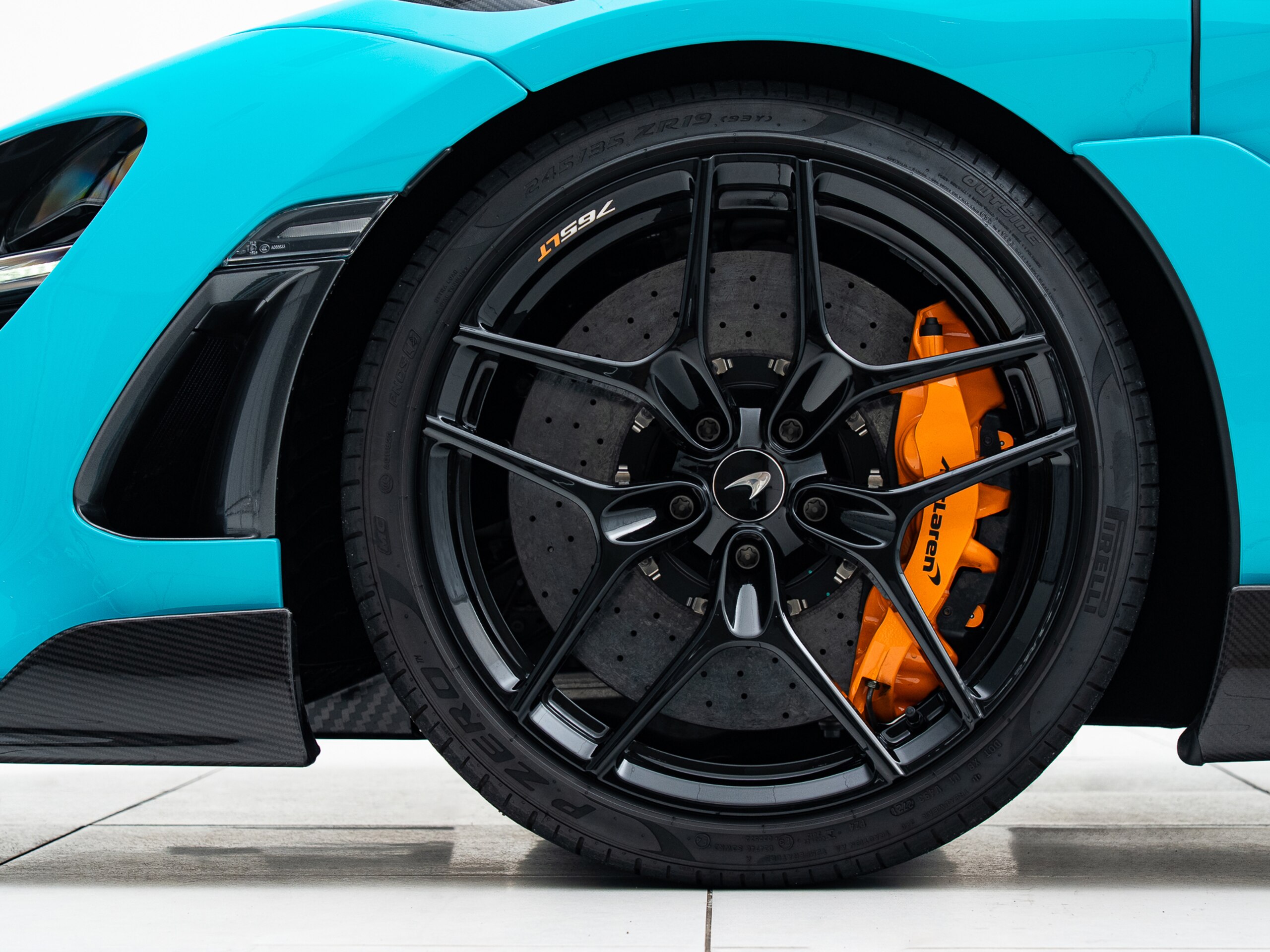 2022 McLaren 765LT Spider — Photo 52 / 59