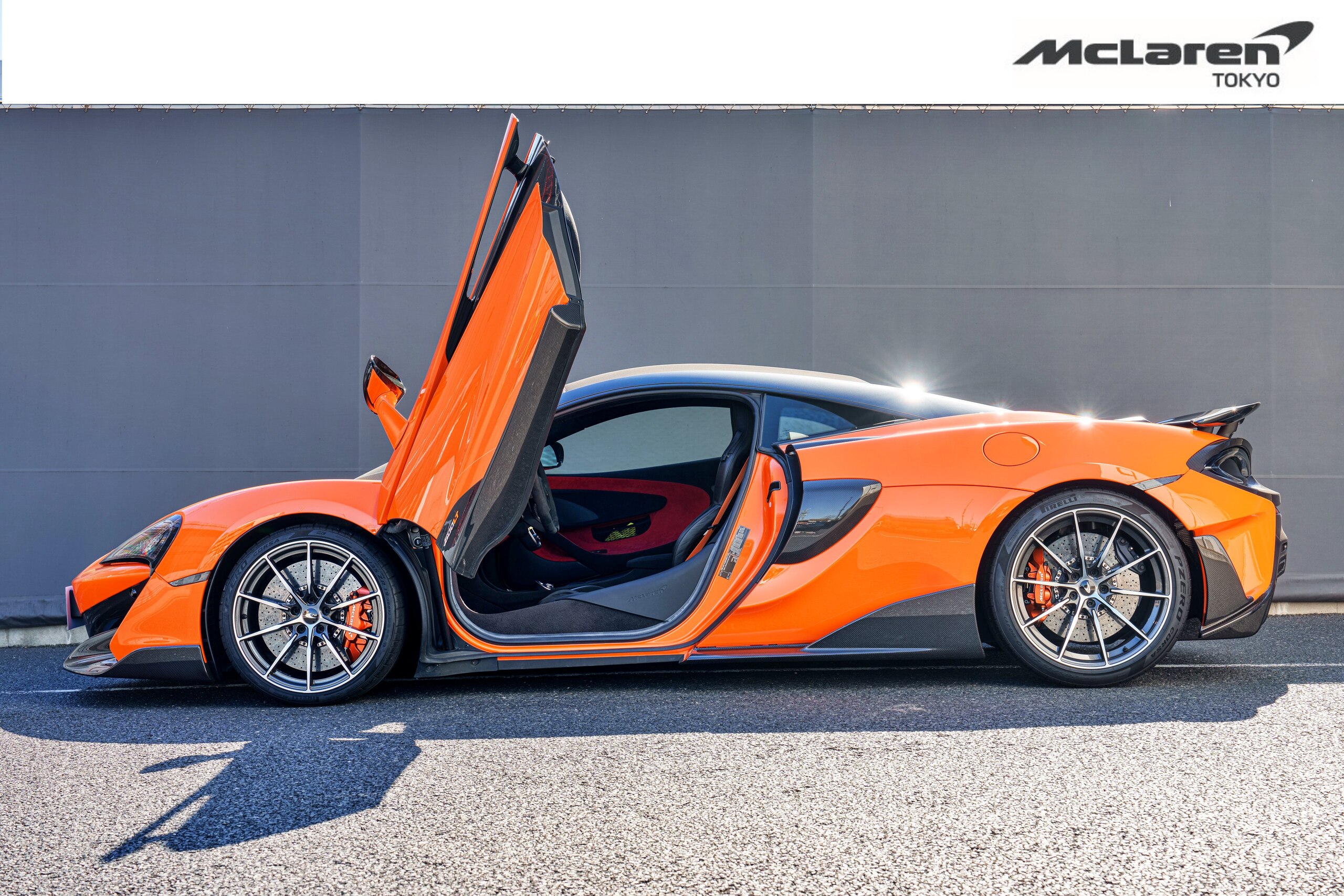 2019 McLaren 600LT — Photo 7 / 19