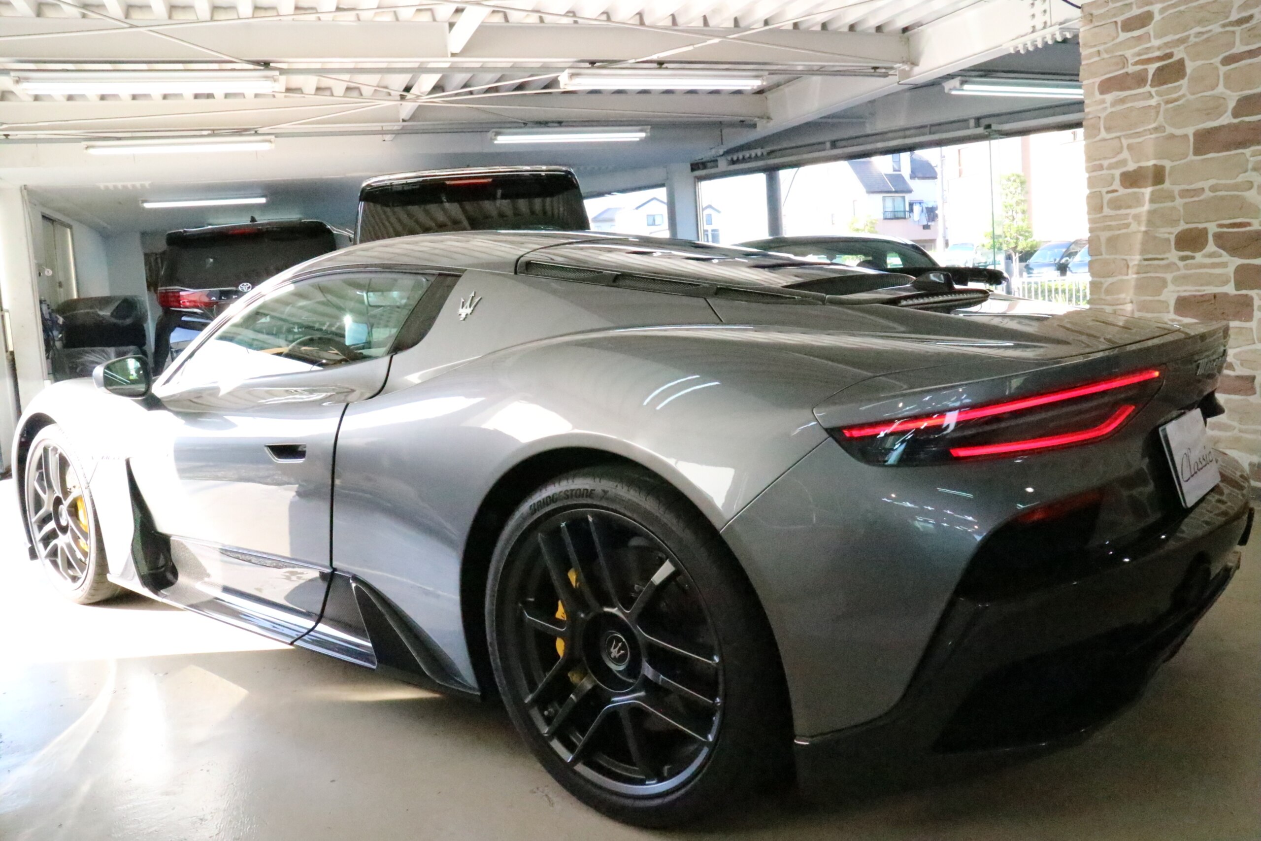 2022 Maserati MC20 — Photo 6 / 32