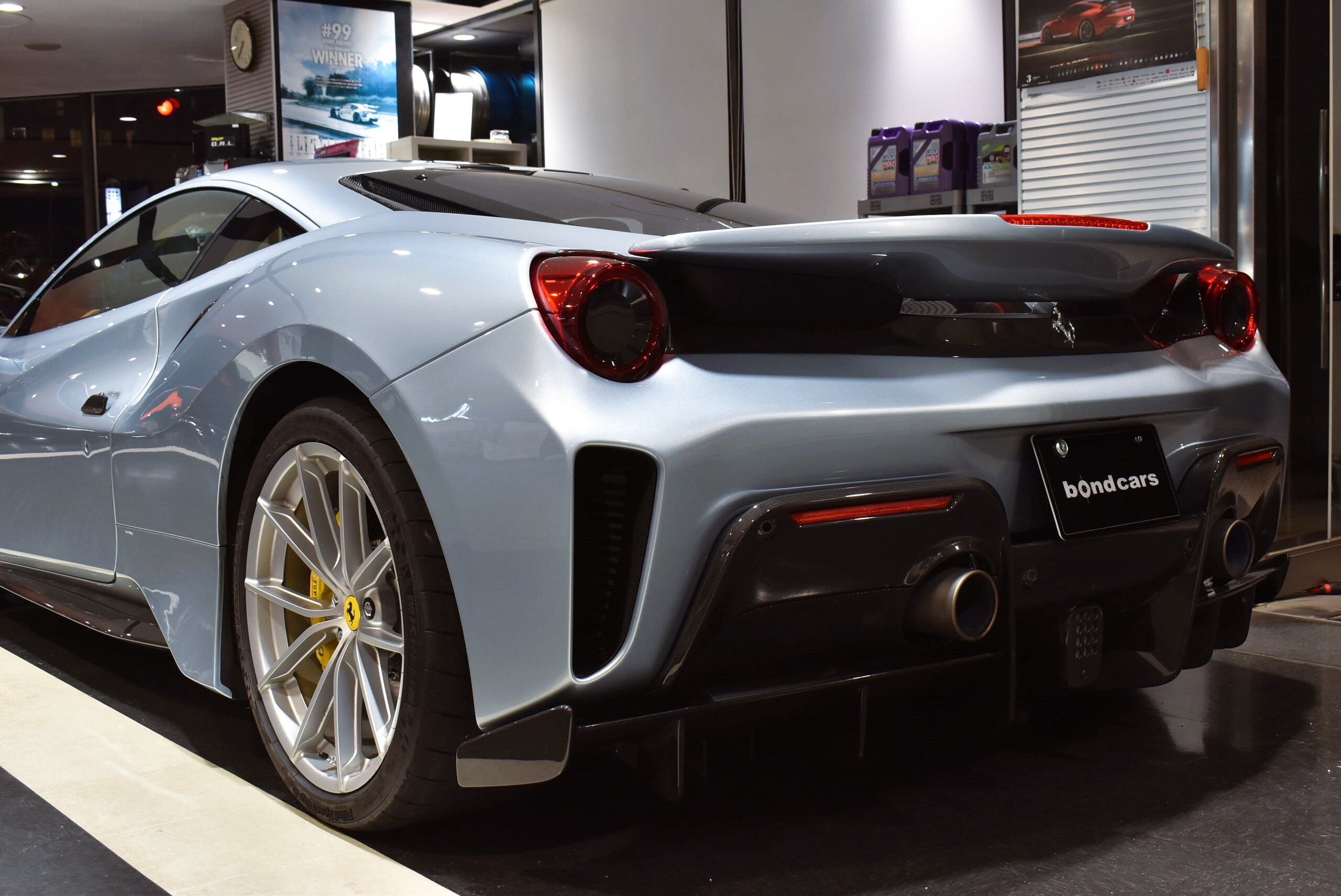 2019 Ferrari 488 Pista — Photo 16 / 28