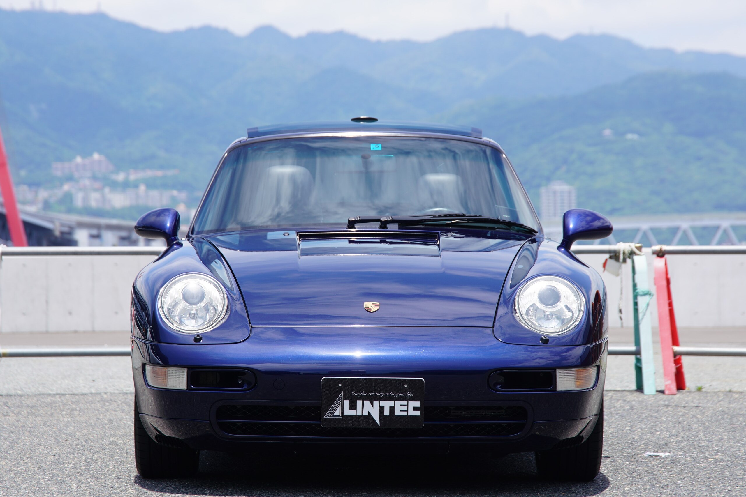 1996 Porsche 911 Targa dealer-maintained vehicle for sale in Japan