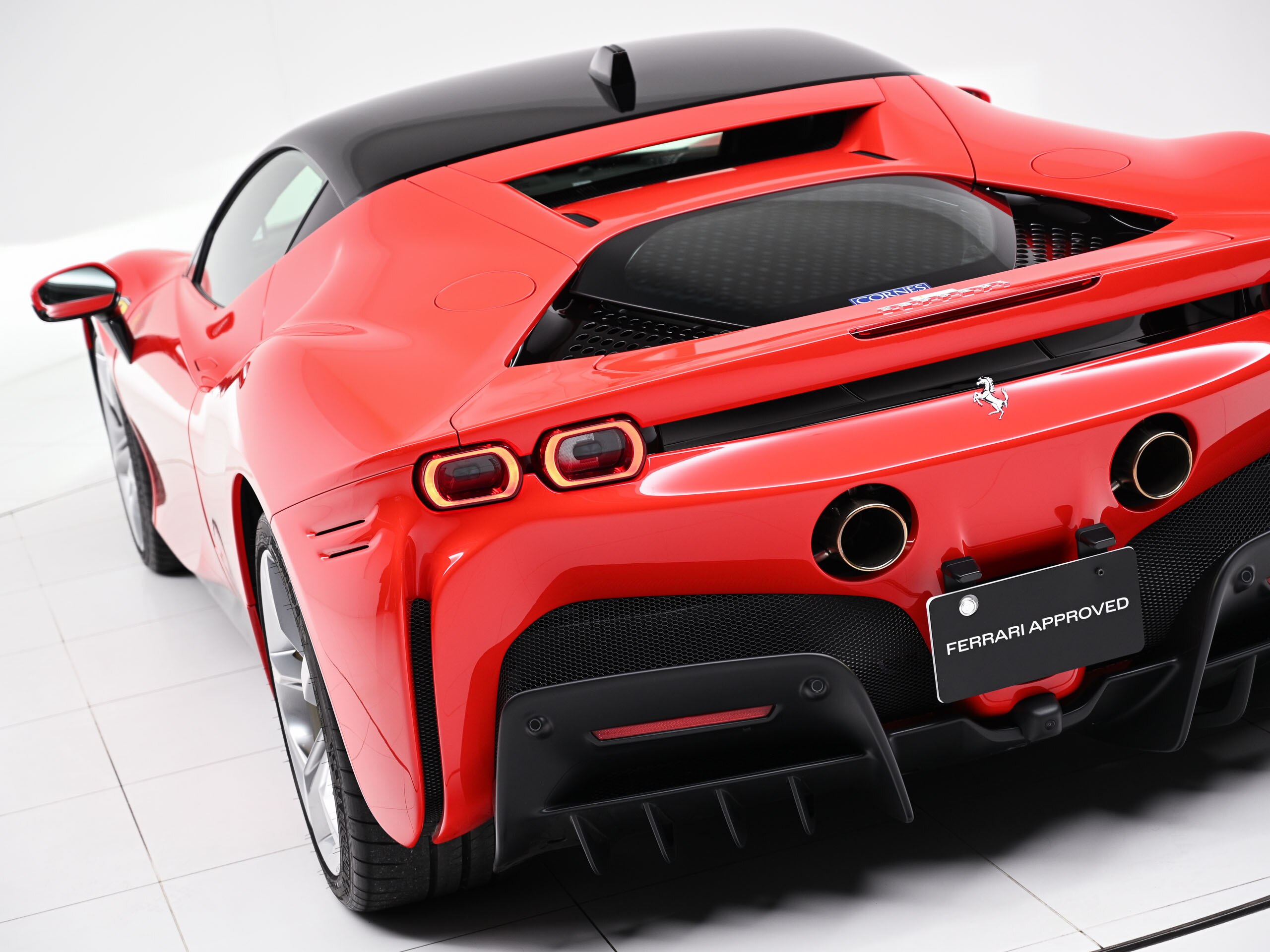 2021 Ferrari SF90 Stradale — Photo 18 / 22