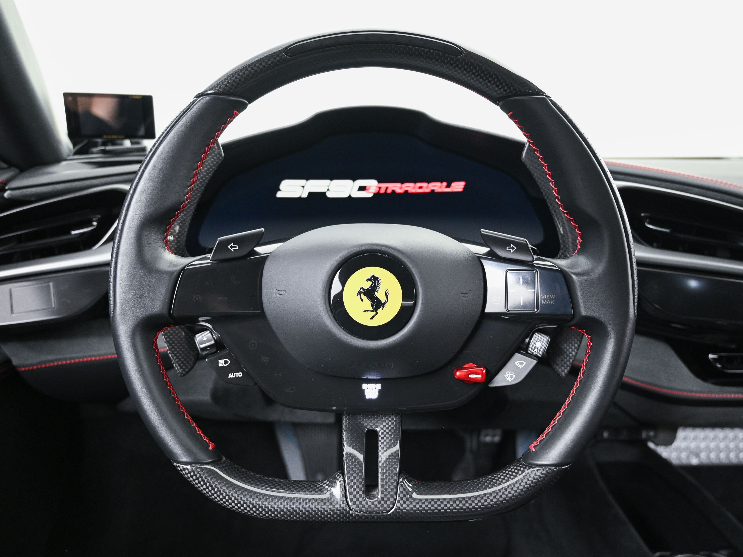 2021 Ferrari SF90 Stradale — Photo 10 / 22
