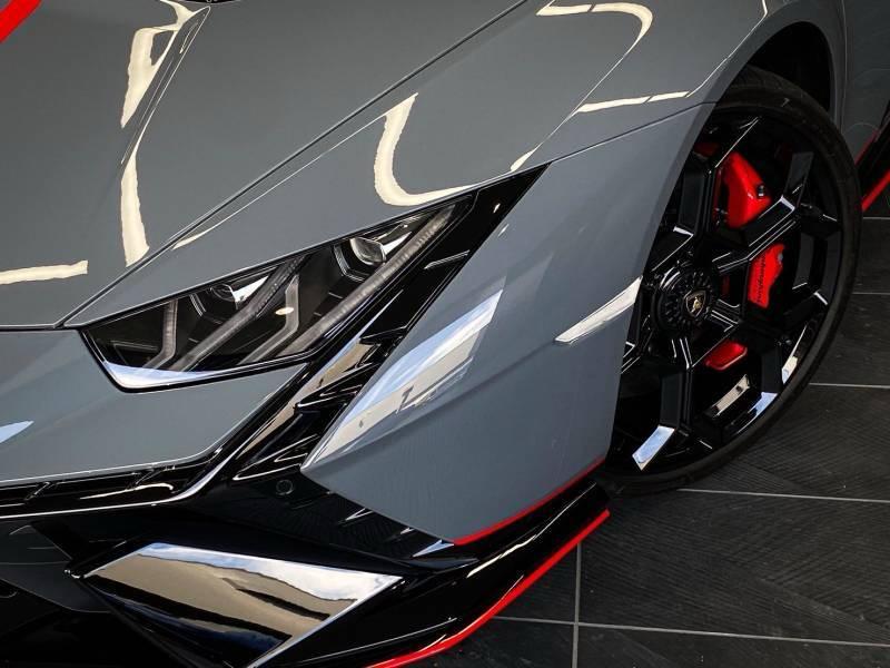 2023 Lamborghini Huracán Tecnica 60th Anniversary Edition — Photo 6 / 8