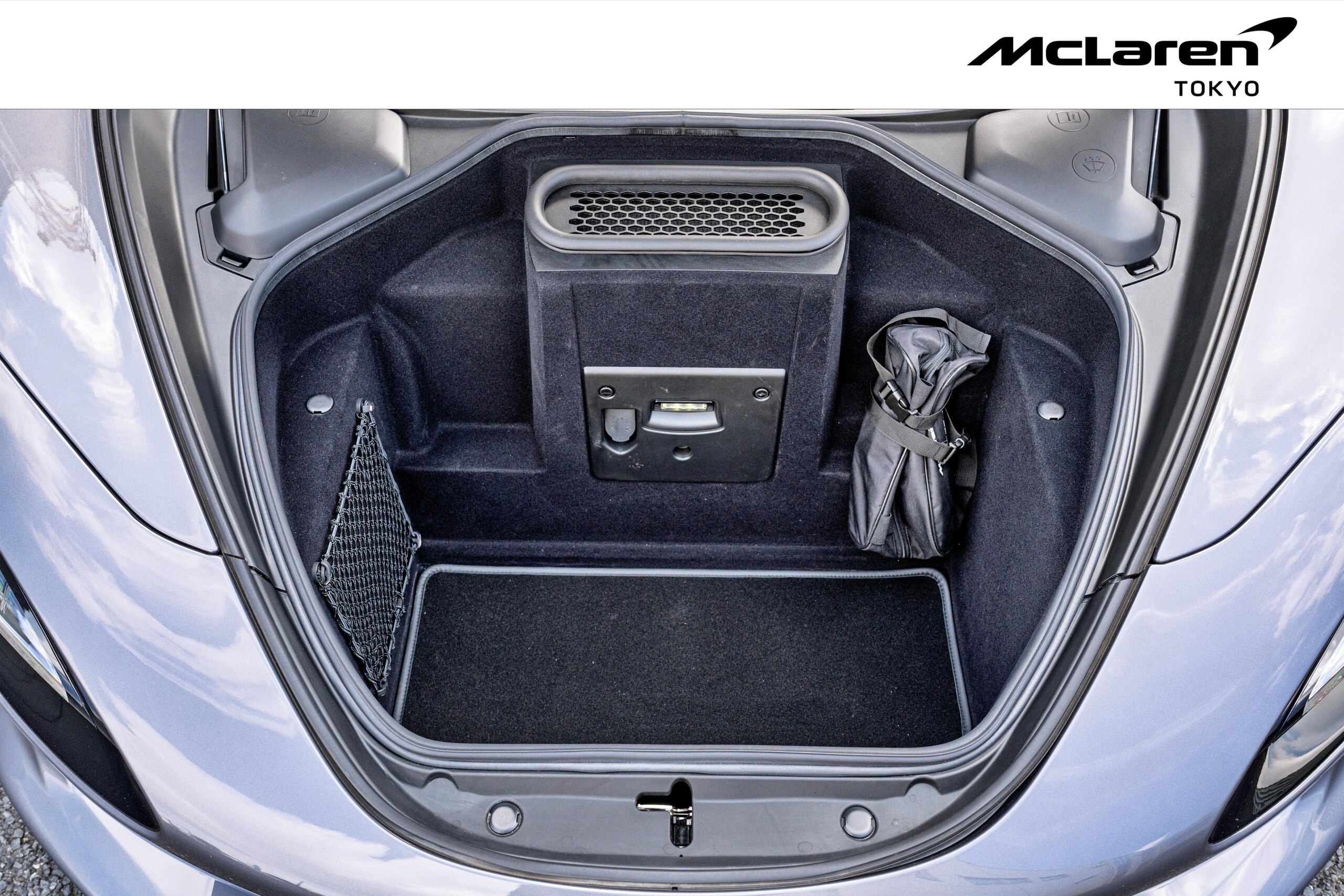 2025 McLaren 750S — Photo 17 / 17