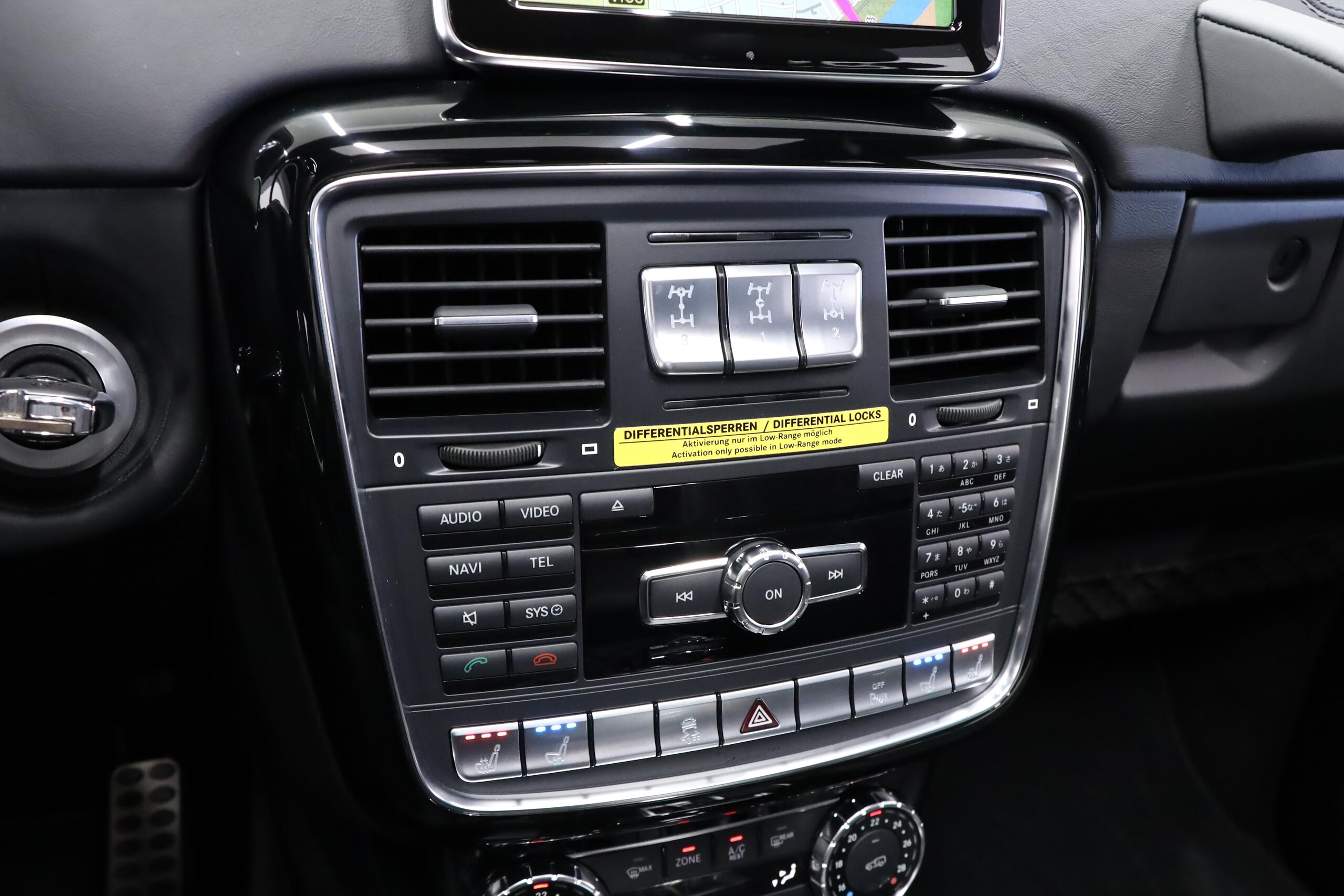 2012 Mercedes Benz G65 AMG — Photo 17 / 27