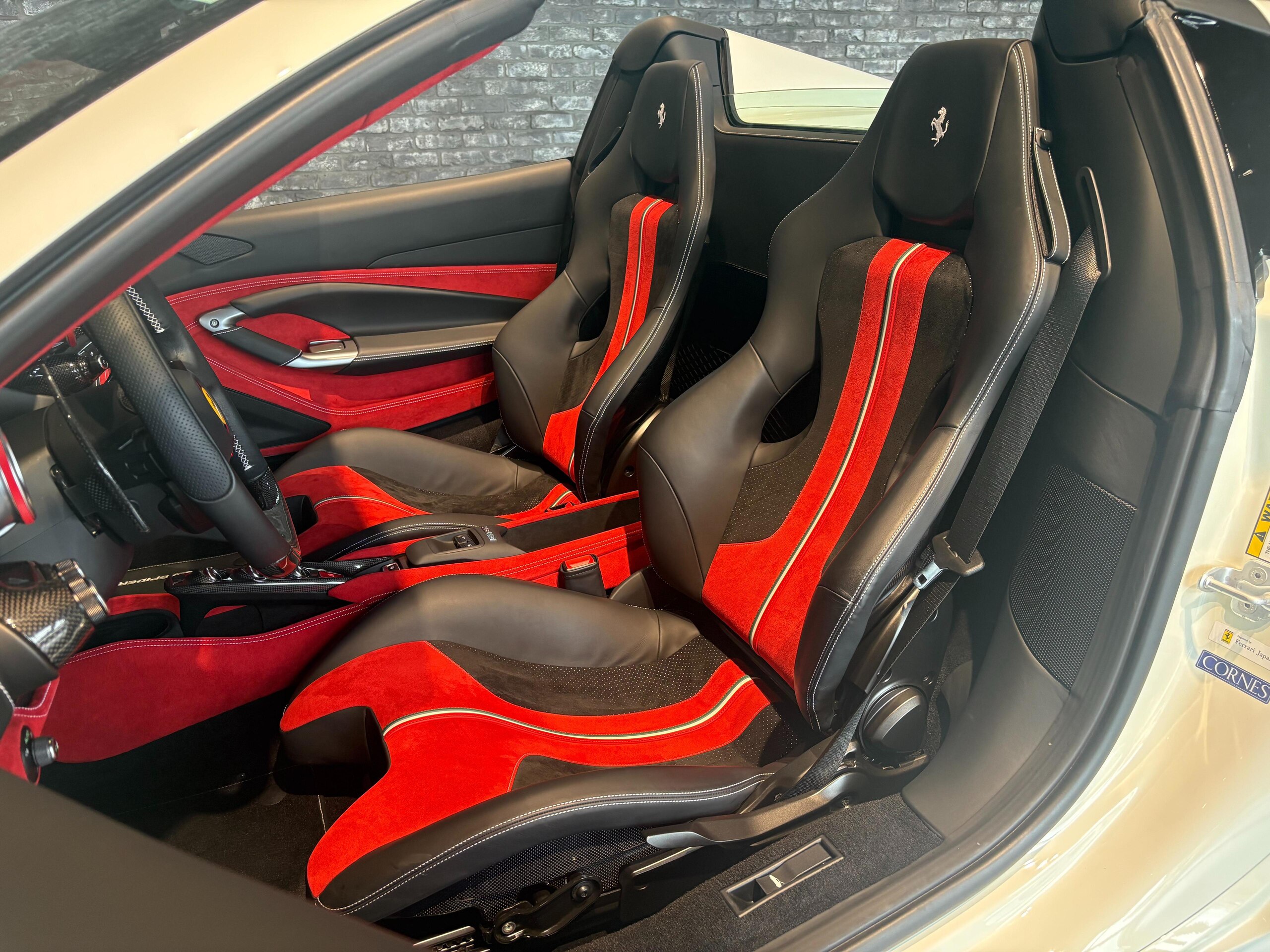 2022 Ferrari F8 Spider — Photo 10 / 23