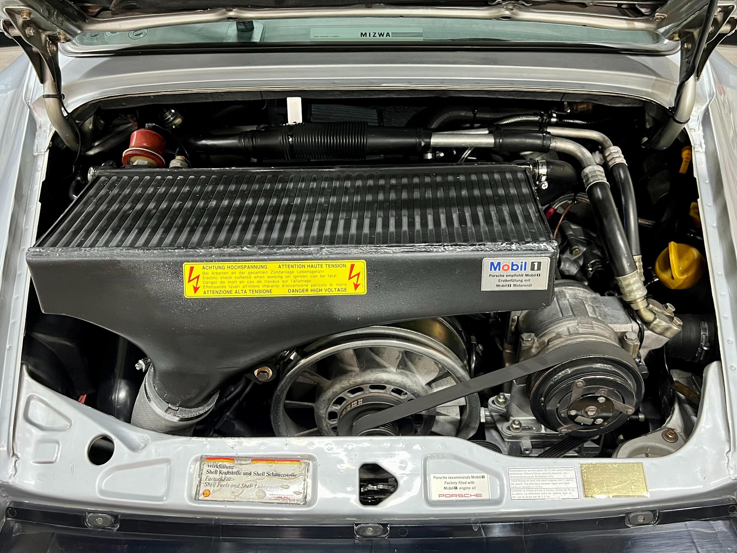 1991 Porsche 911 Turbo — Photo 20 / 21