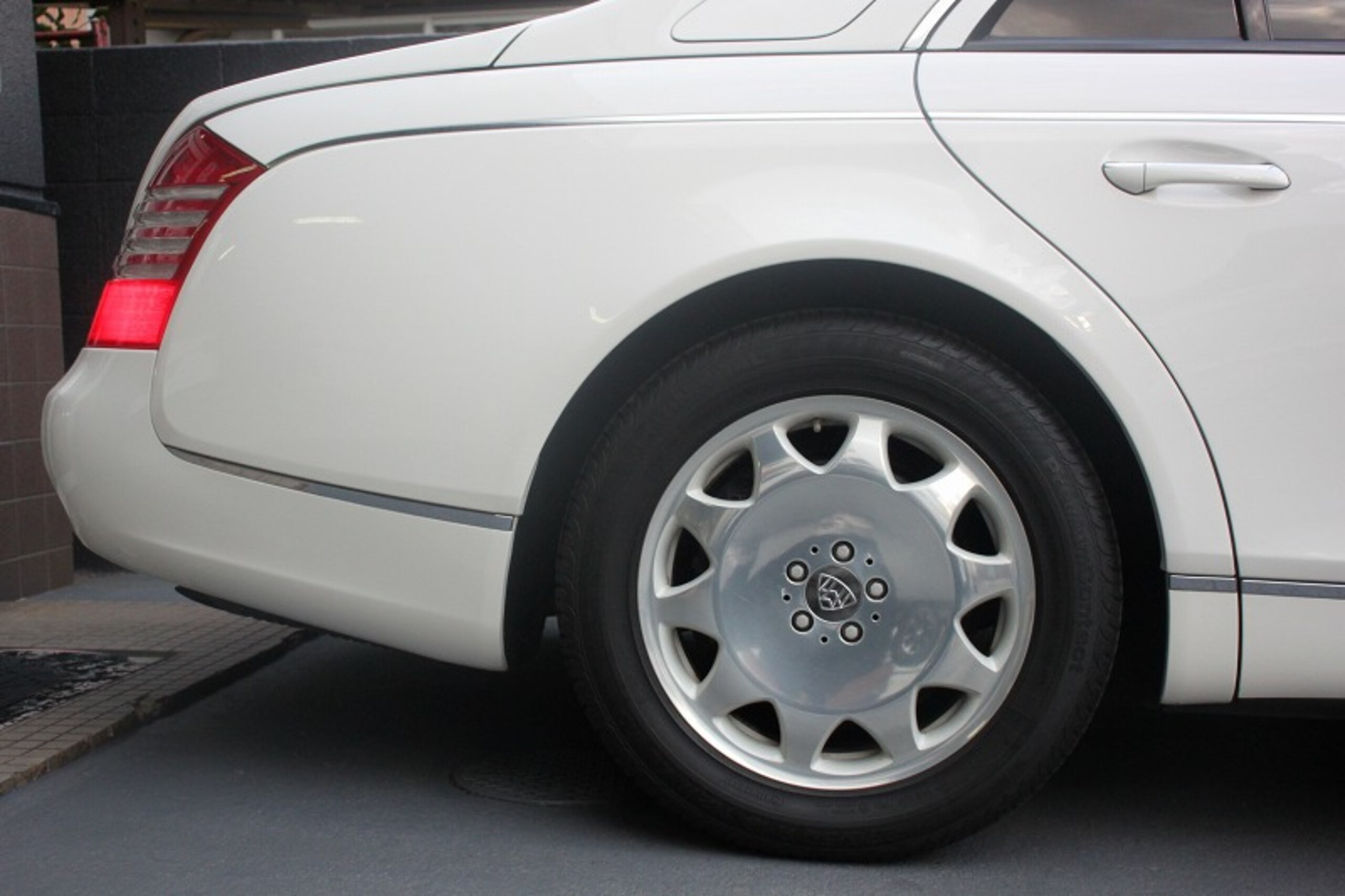 2005 Mercedes Benz Maybach 57 — Photo 29 / 33