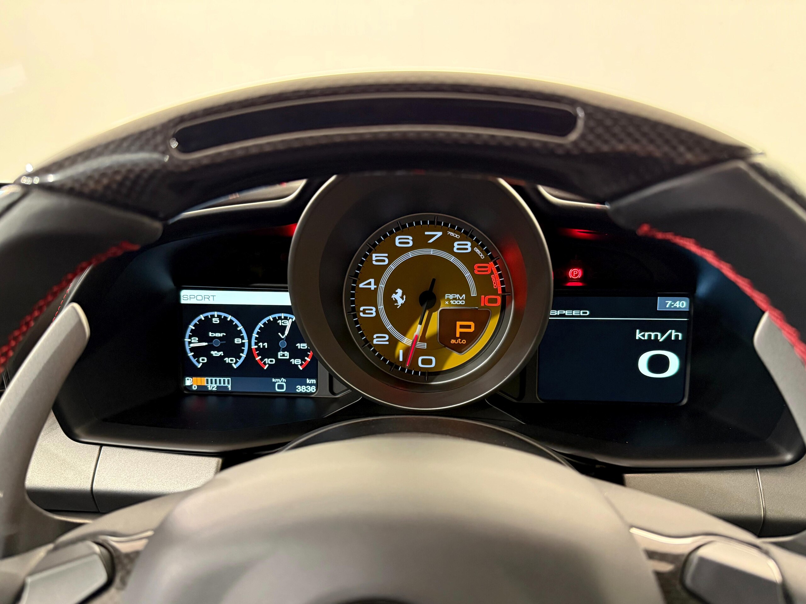 2015 Ferrari 458 Spider — Photo 16 / 37