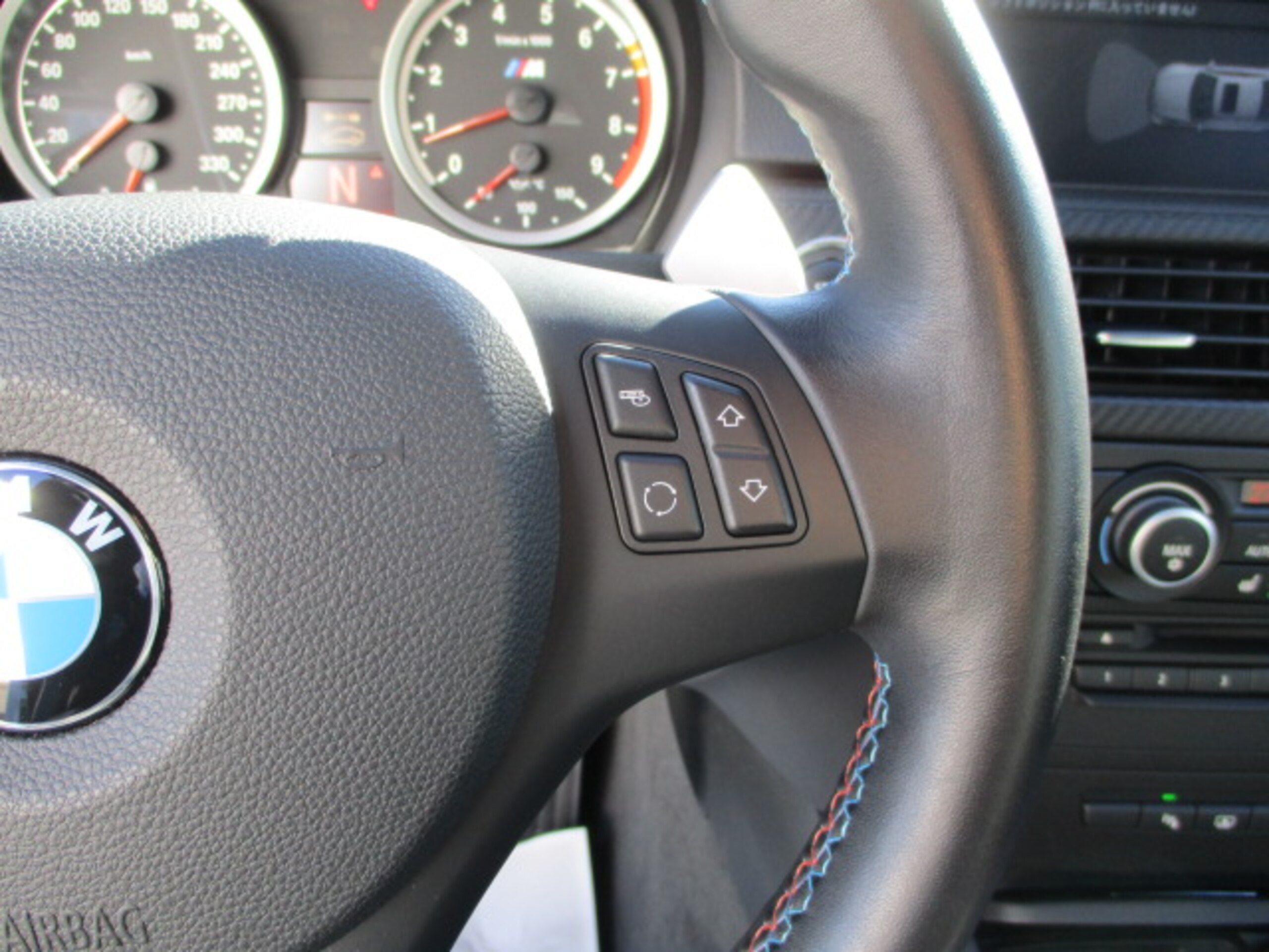 2010 BMW M3 Coupe — Photo 14 / 36