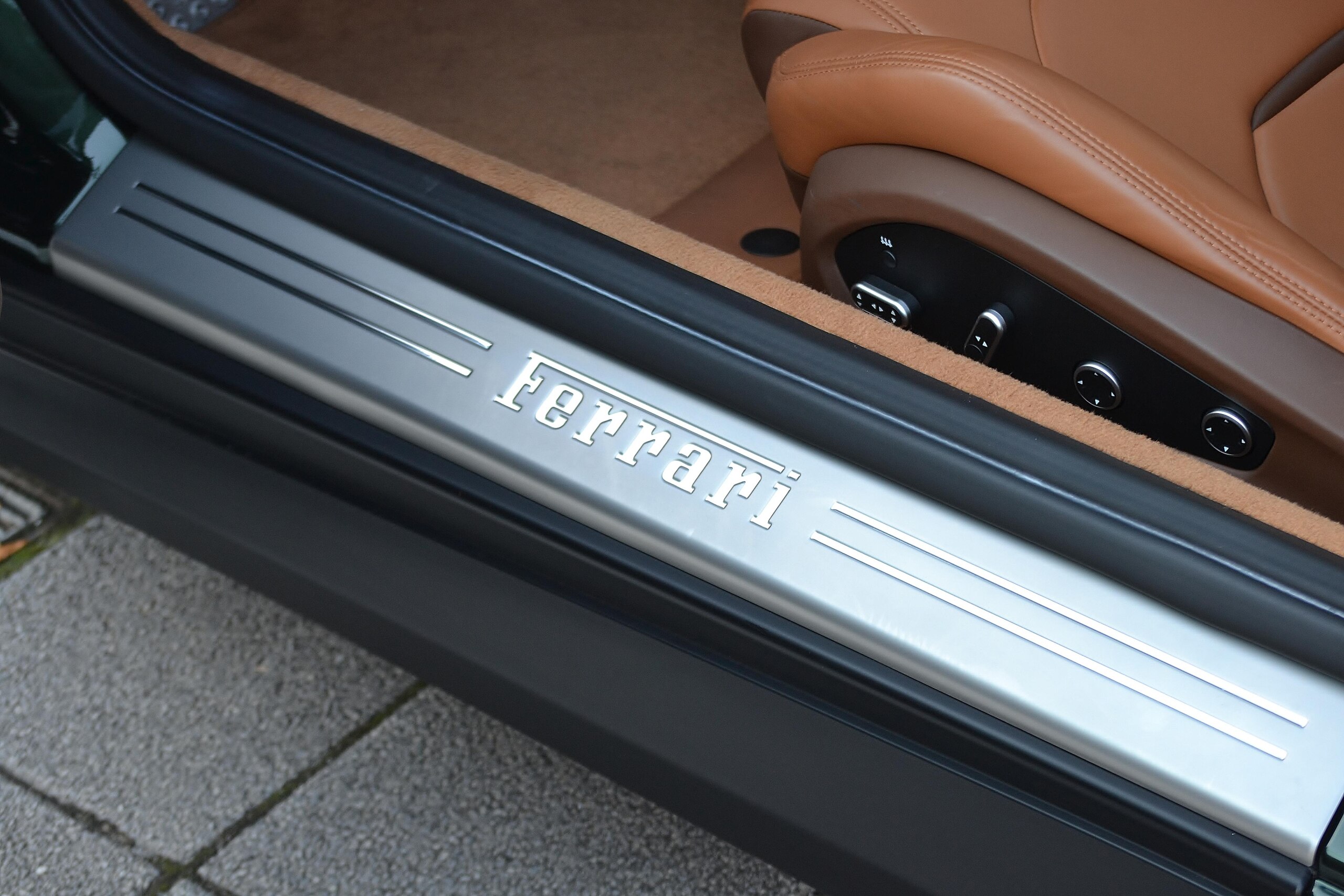2019 Ferrari GTC4Lusso — Photo 29 / 34