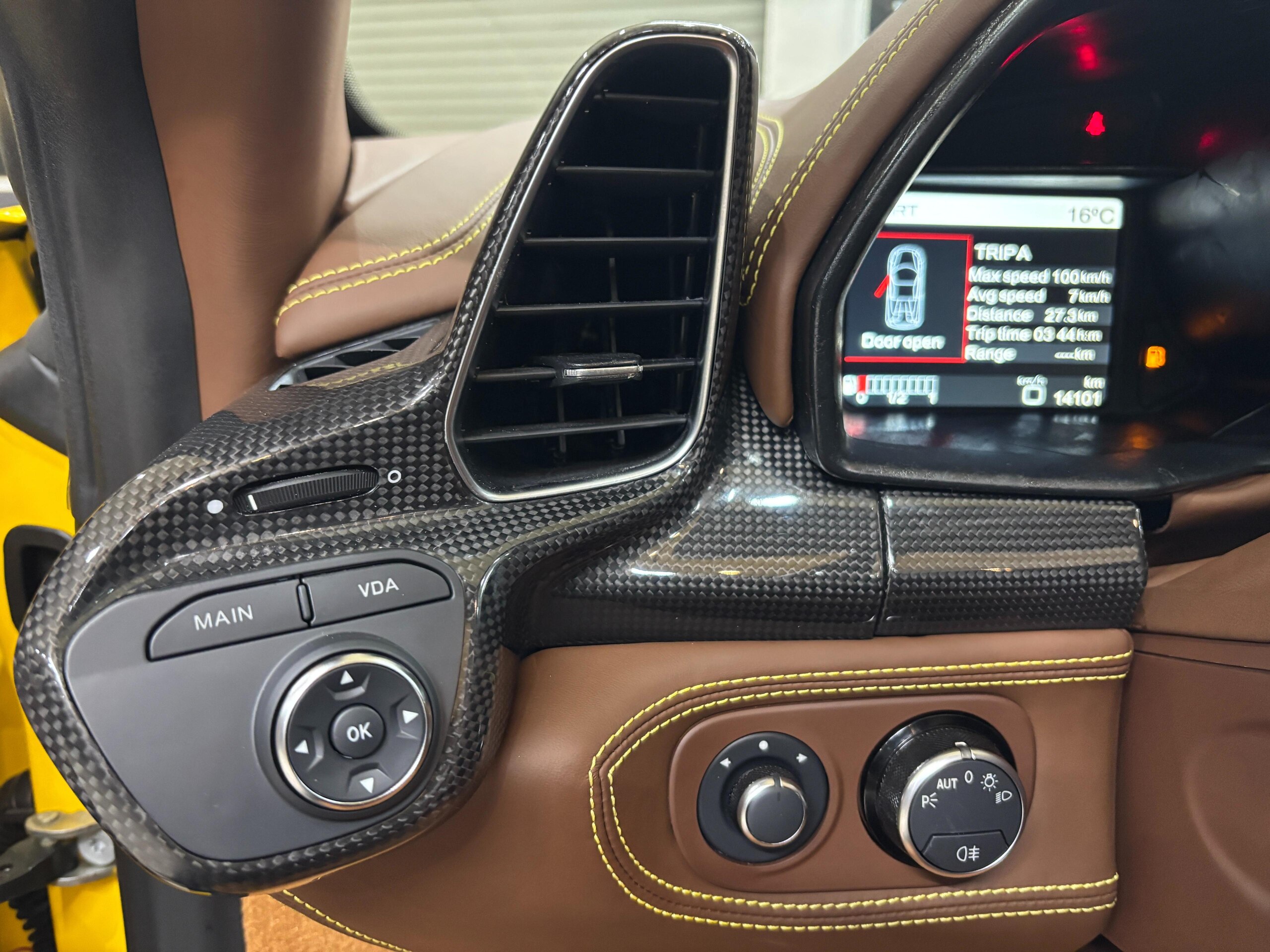 2012 Ferrari 458 Spider — Photo 11 / 19