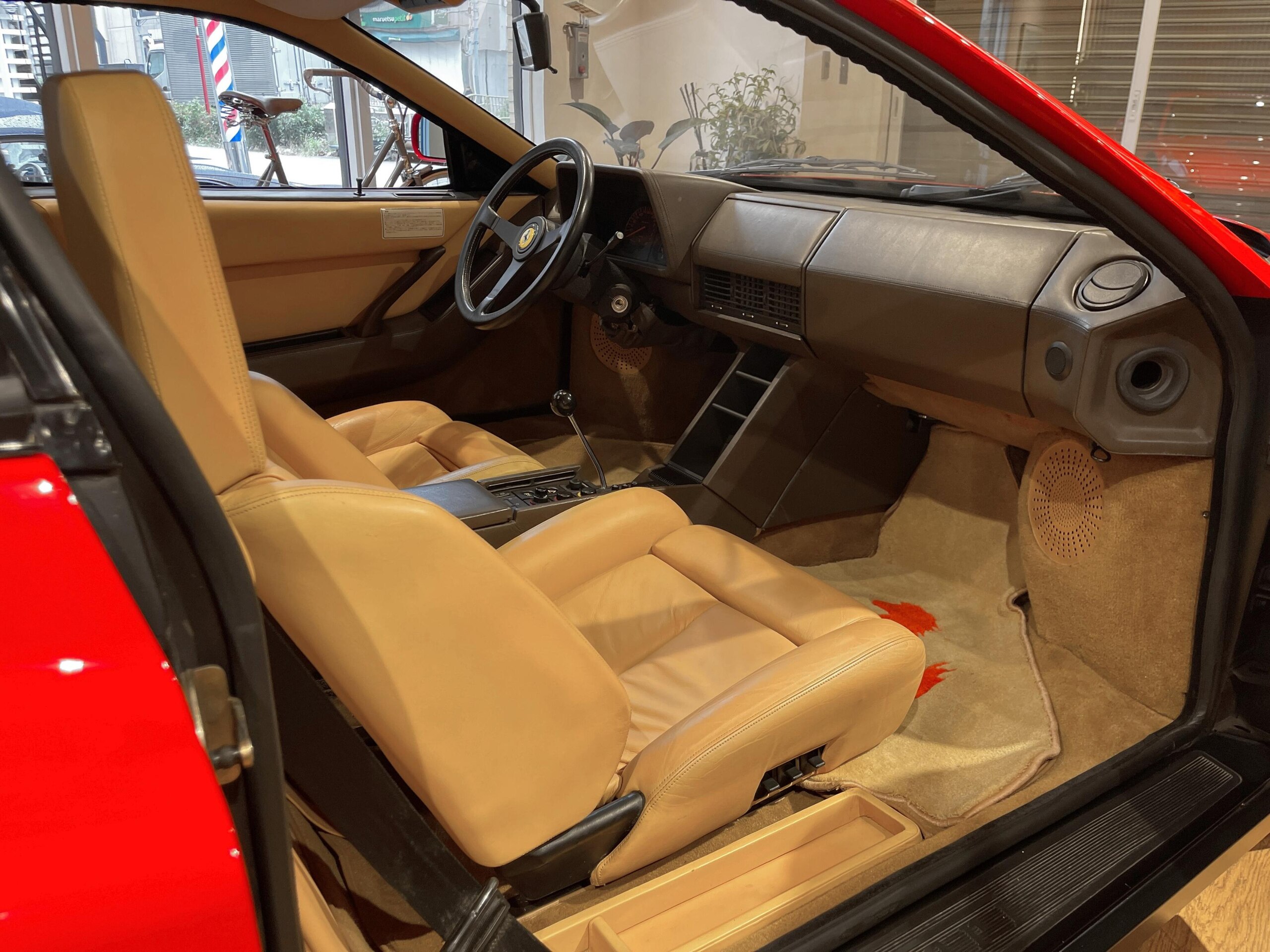 1988 Ferrari Testarossa — Photo 11 / 21