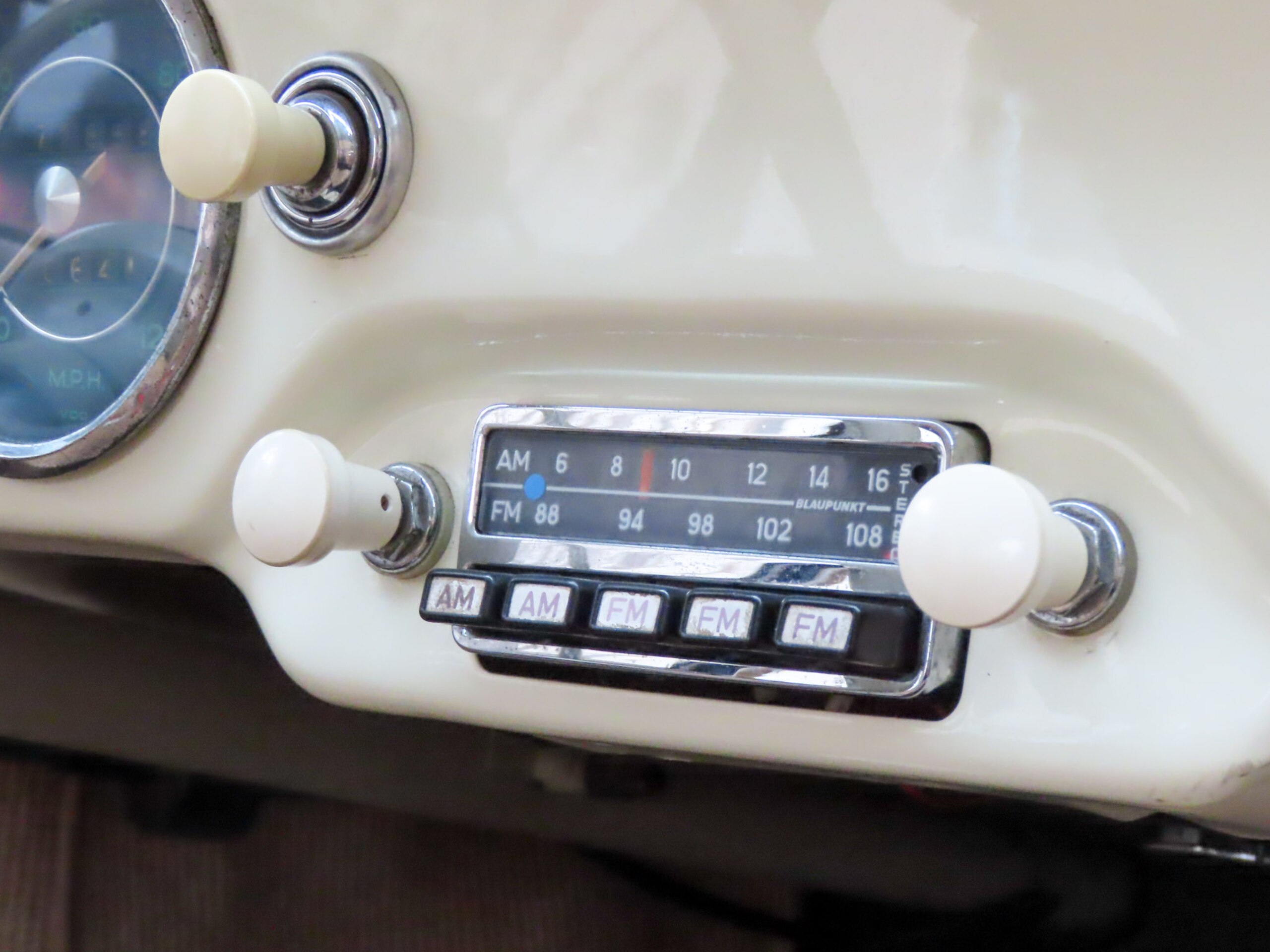 1958 Porsche 356 — Photo 8 / 15