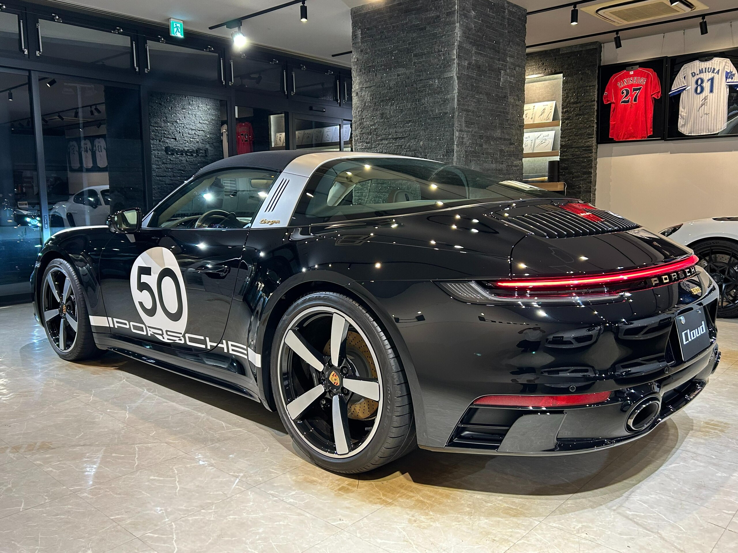 2020 Porsche 911 Targa 4S — Photo 15 / 78
