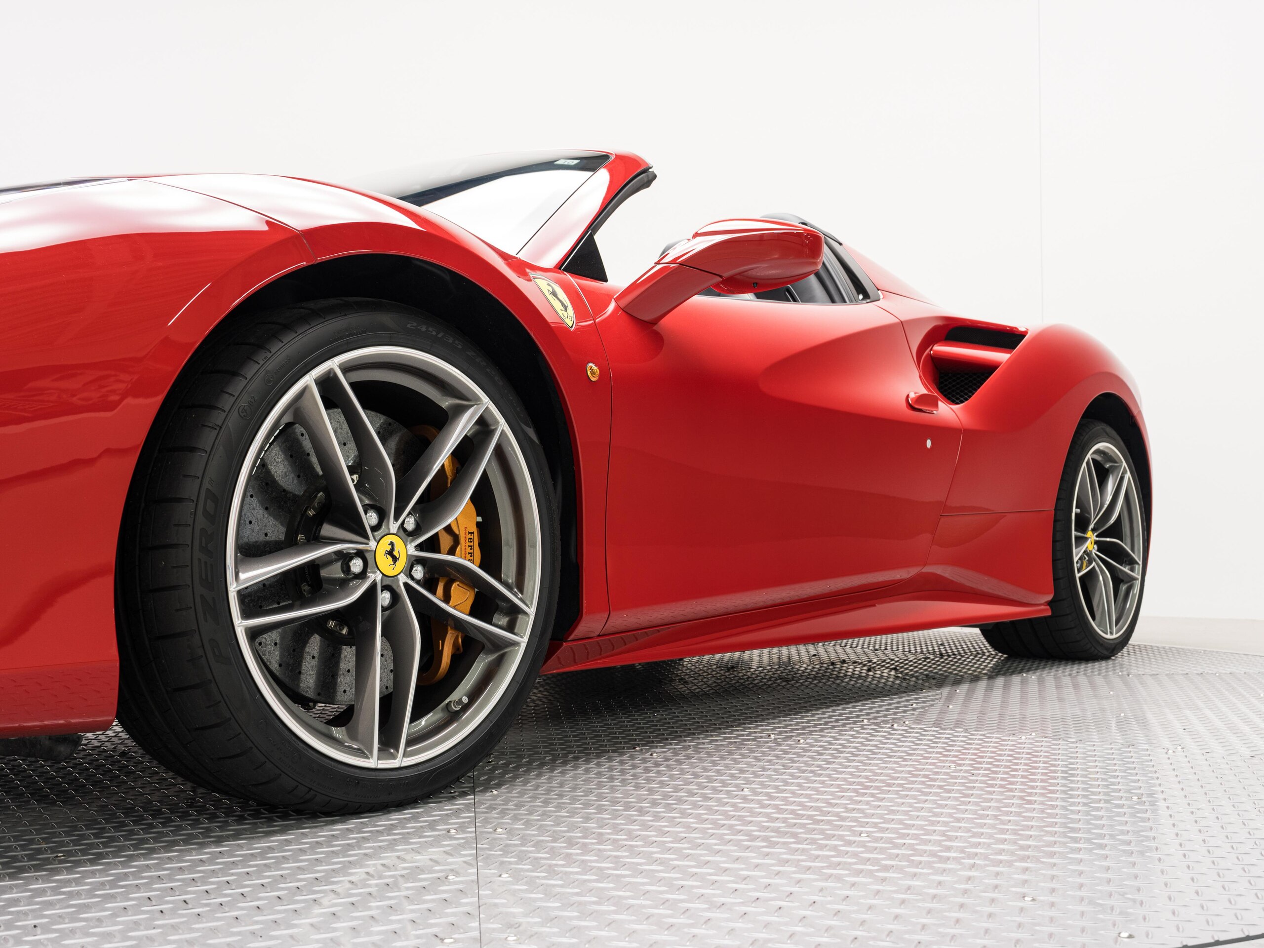 2016 Ferrari 488 Spider — Photo 25 / 30