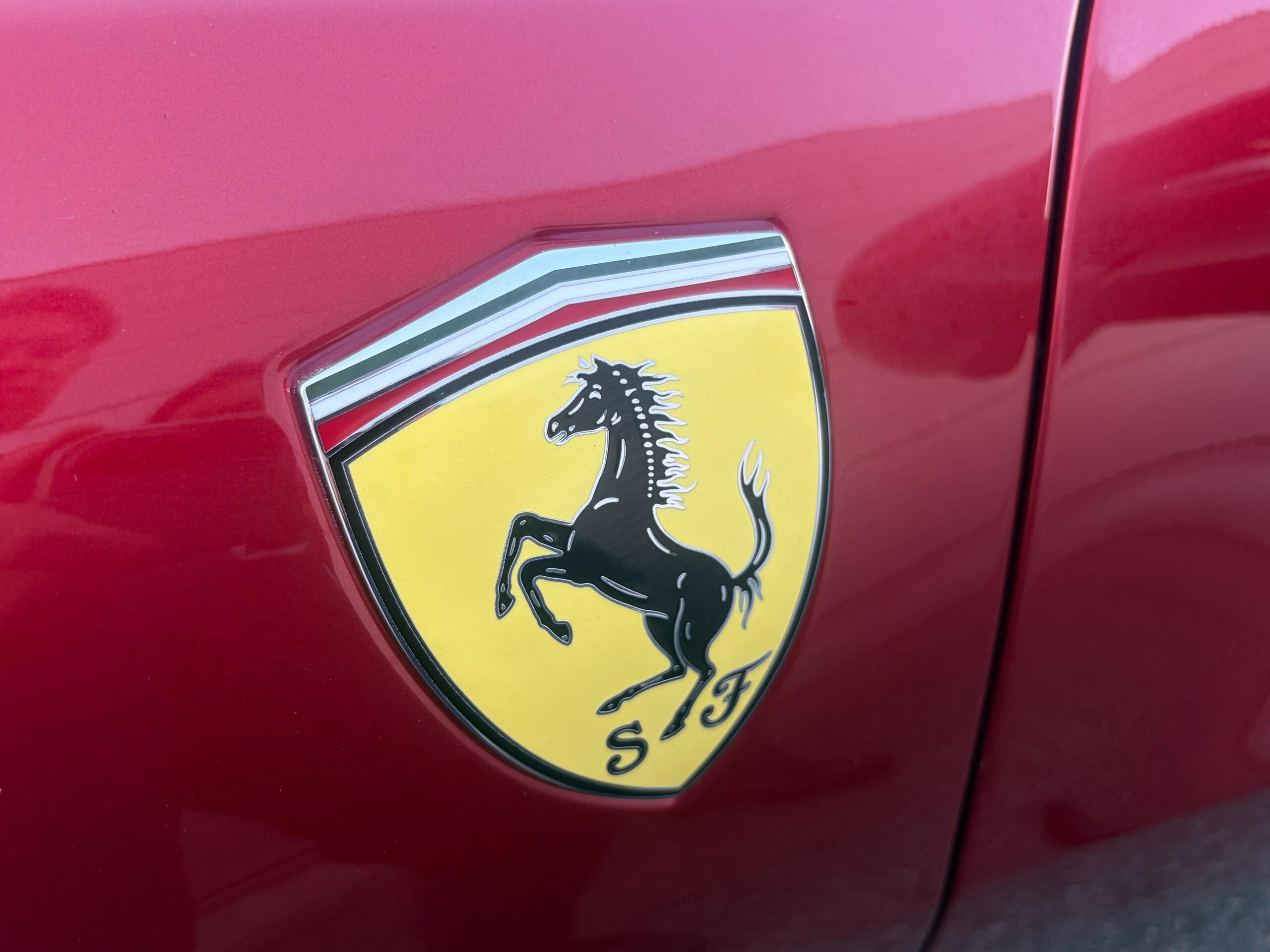 2025 Ferrari 296GTB — Photo 13 / 33