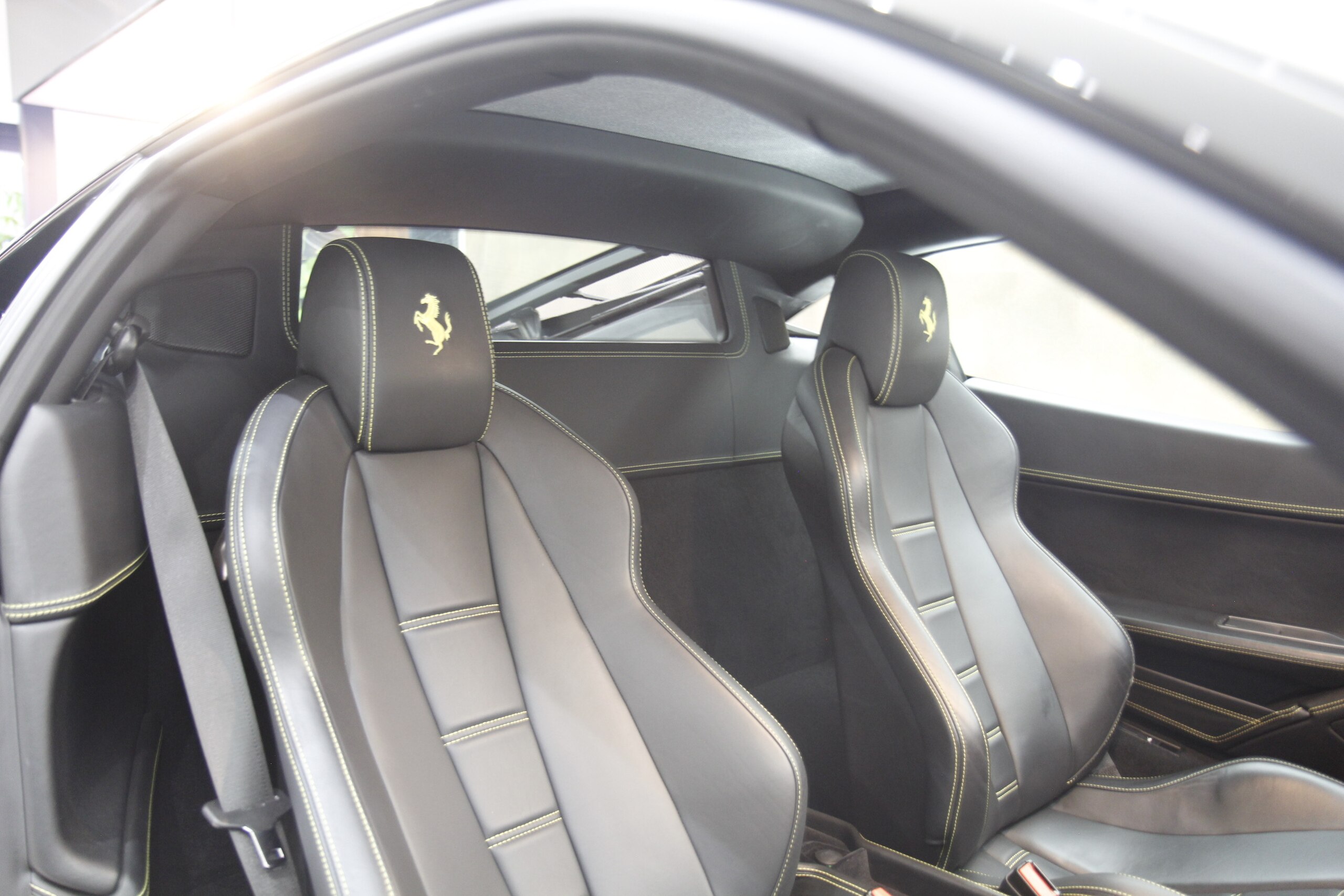 2012 Ferrari 458 Italia F1 DCT — Photo 10 / 17