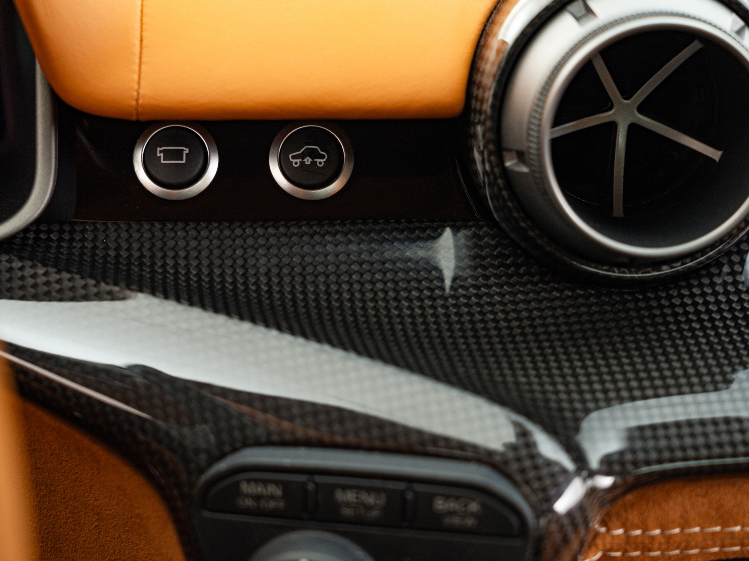 2014 Ferrari F12 Berlinetta — Photo 19 / 42