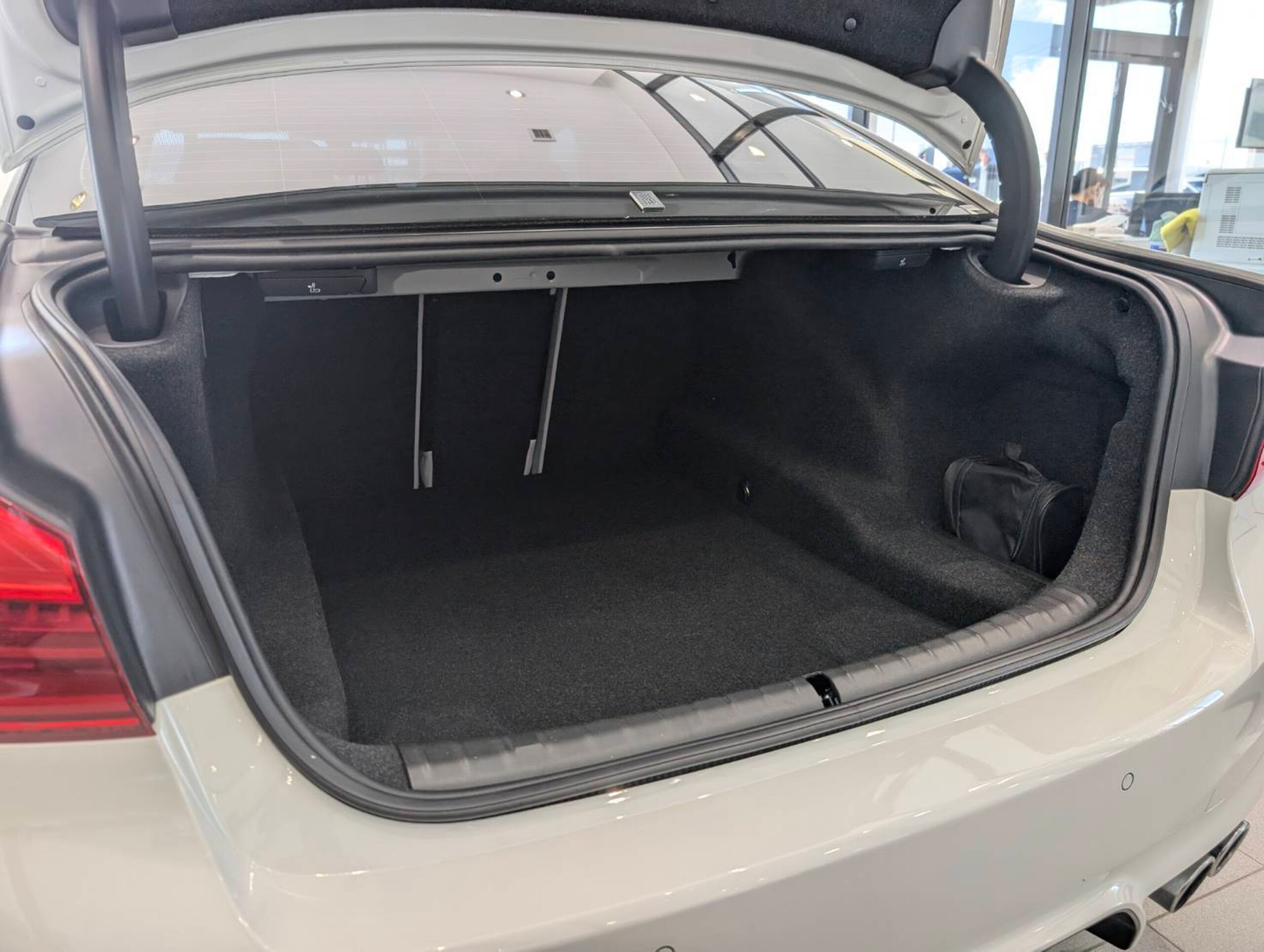 2018 BMW M5 — Photo 16 / 16