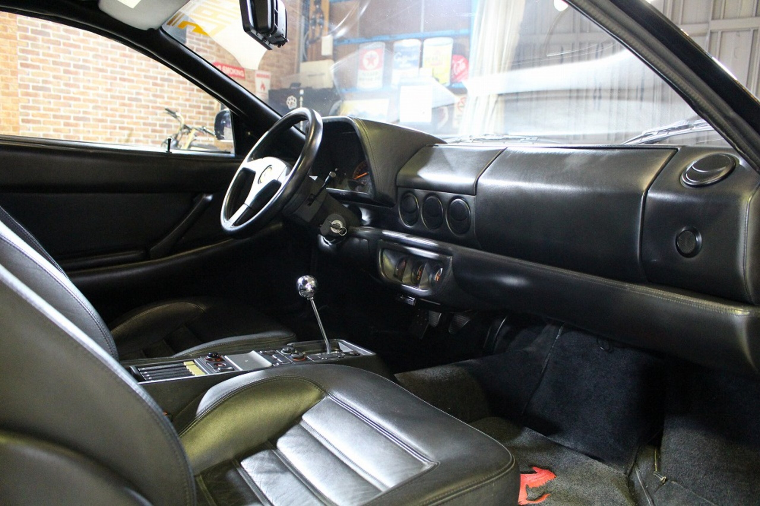 1992 Ferrari 512TR — Photo 18 / 30