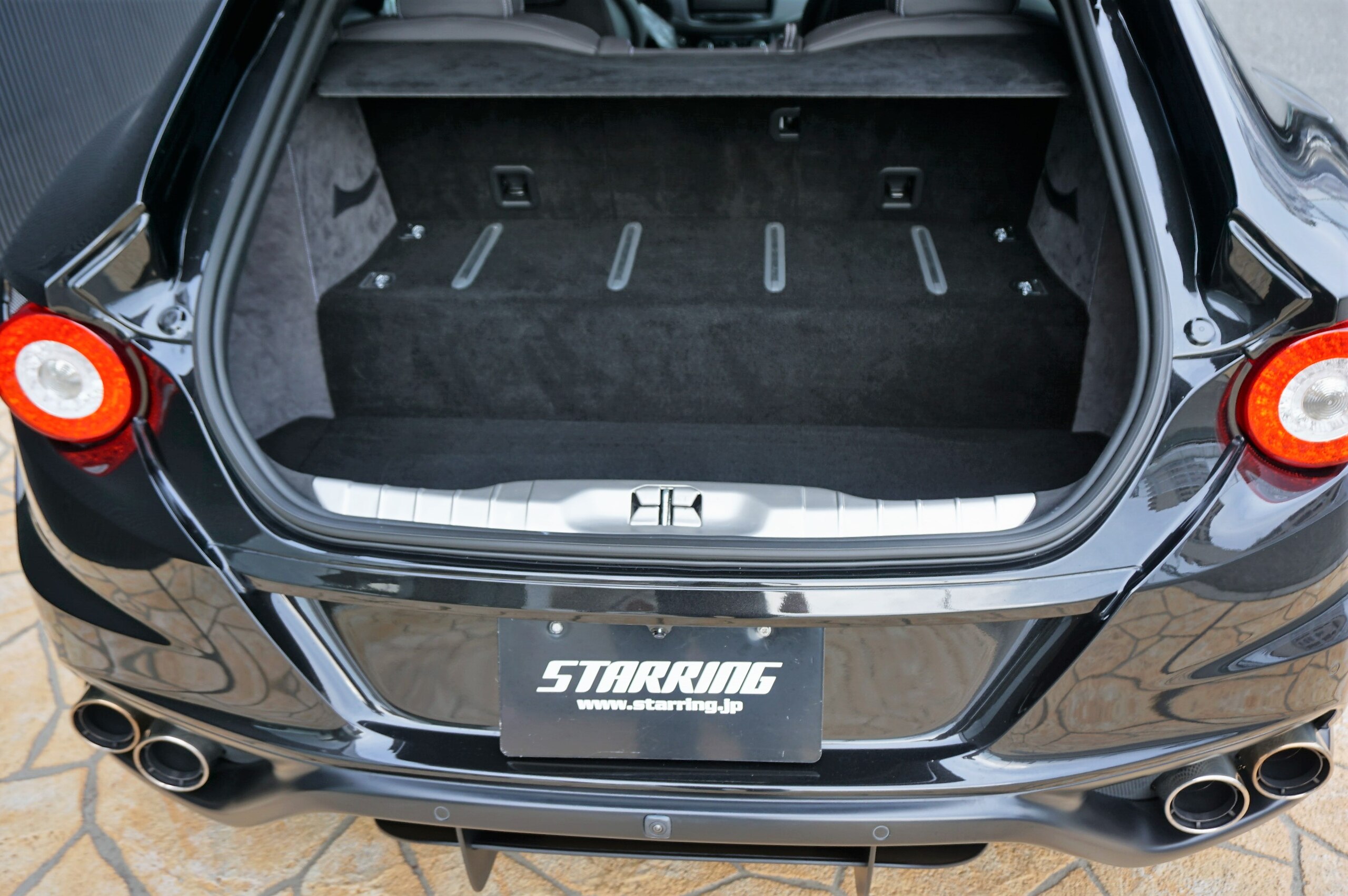 2013 Ferrari FF — Photo 17 / 17