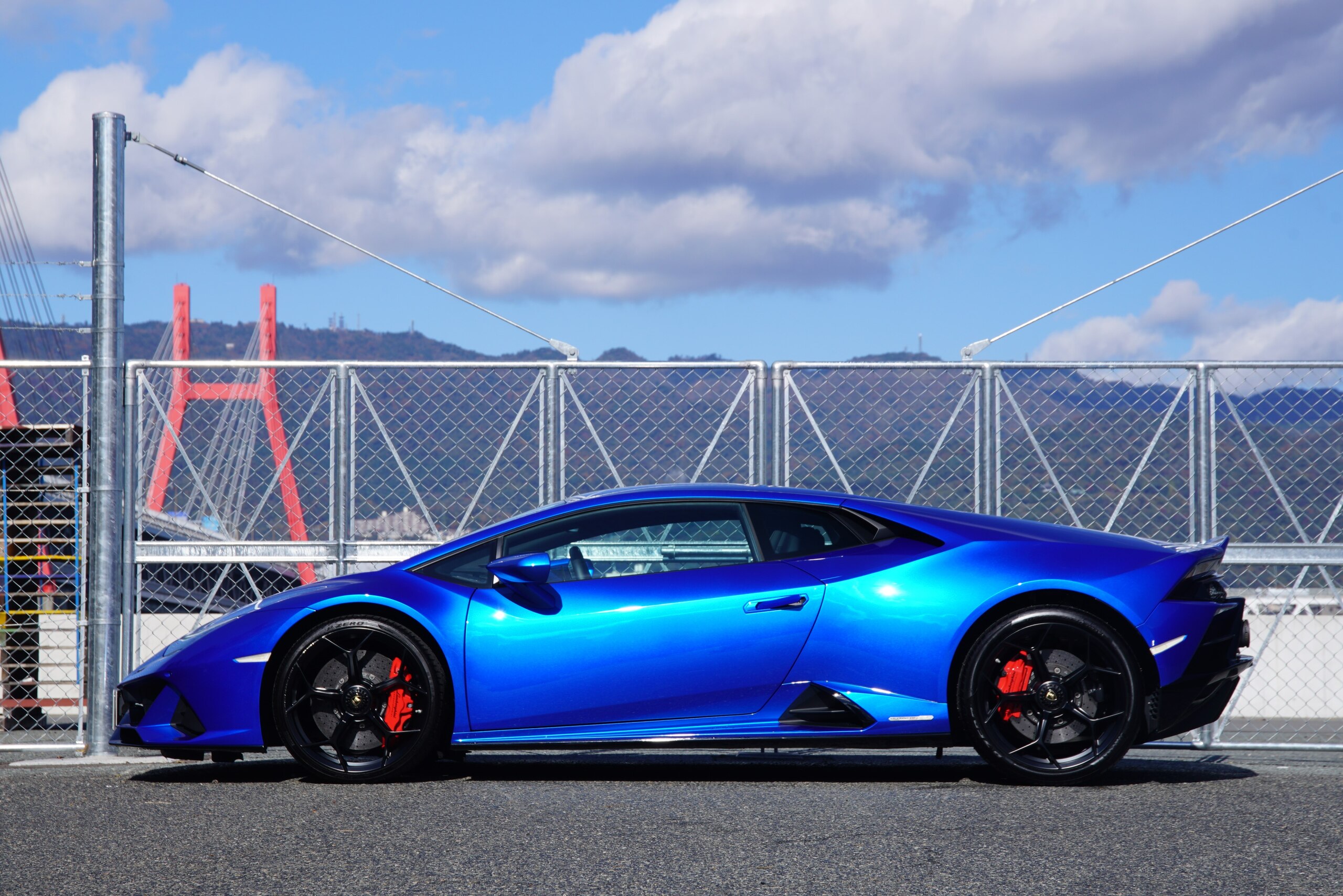 2020 Lamborghini Huracán EVO — Photo 6 / 28