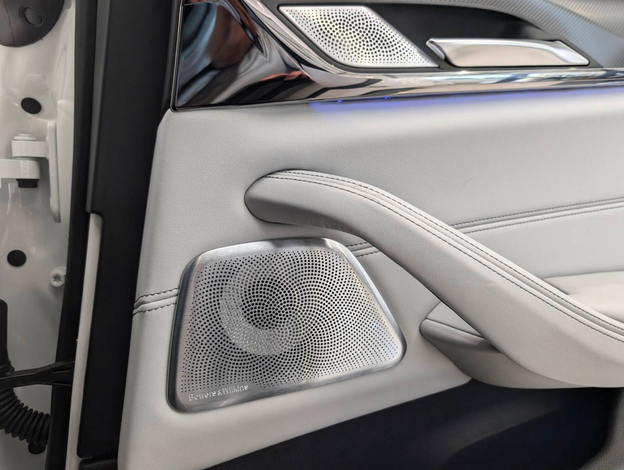 2018 BMW M5 — Photo 11 / 16