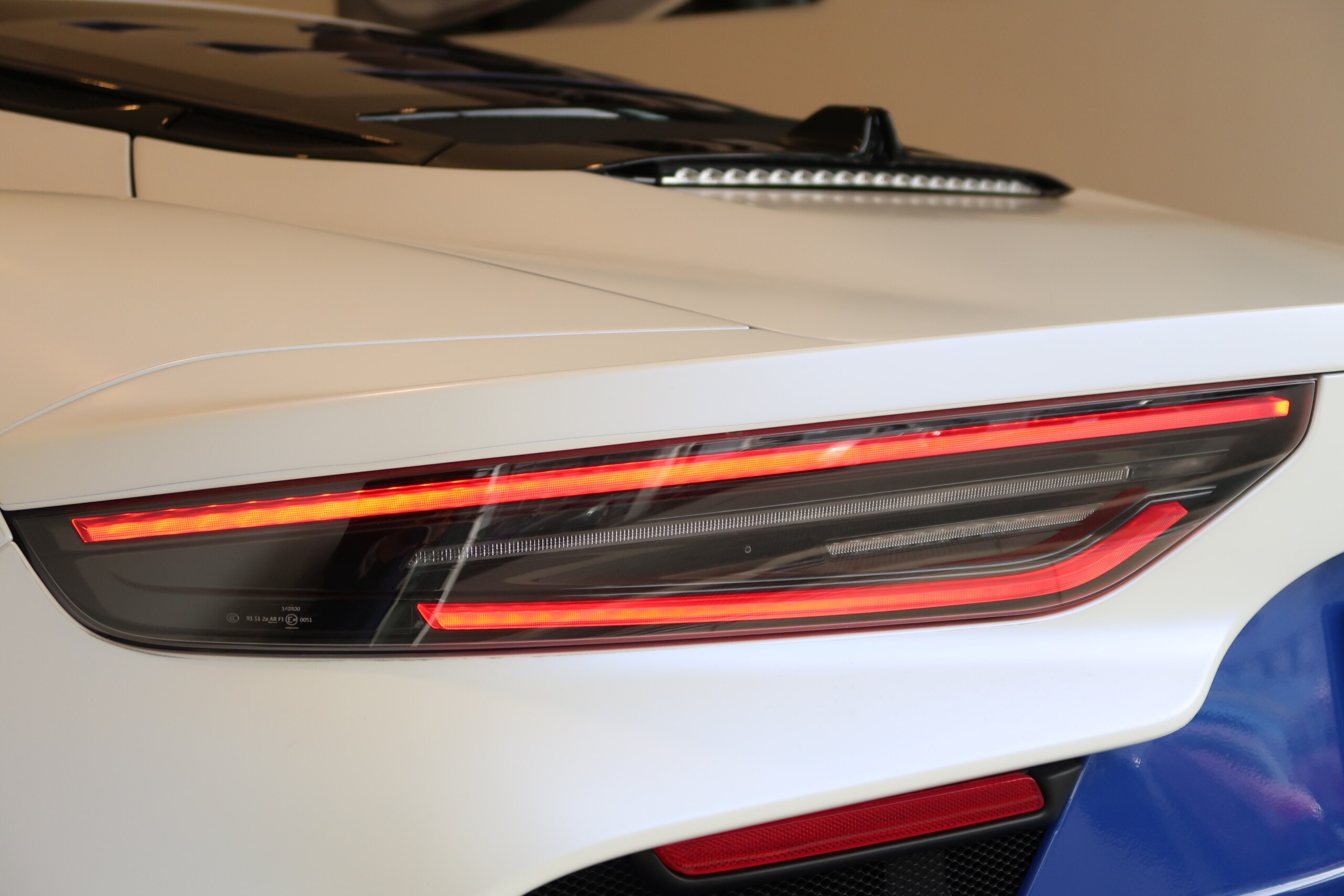 2022 Maserati MC20 — Photo 23 / 28