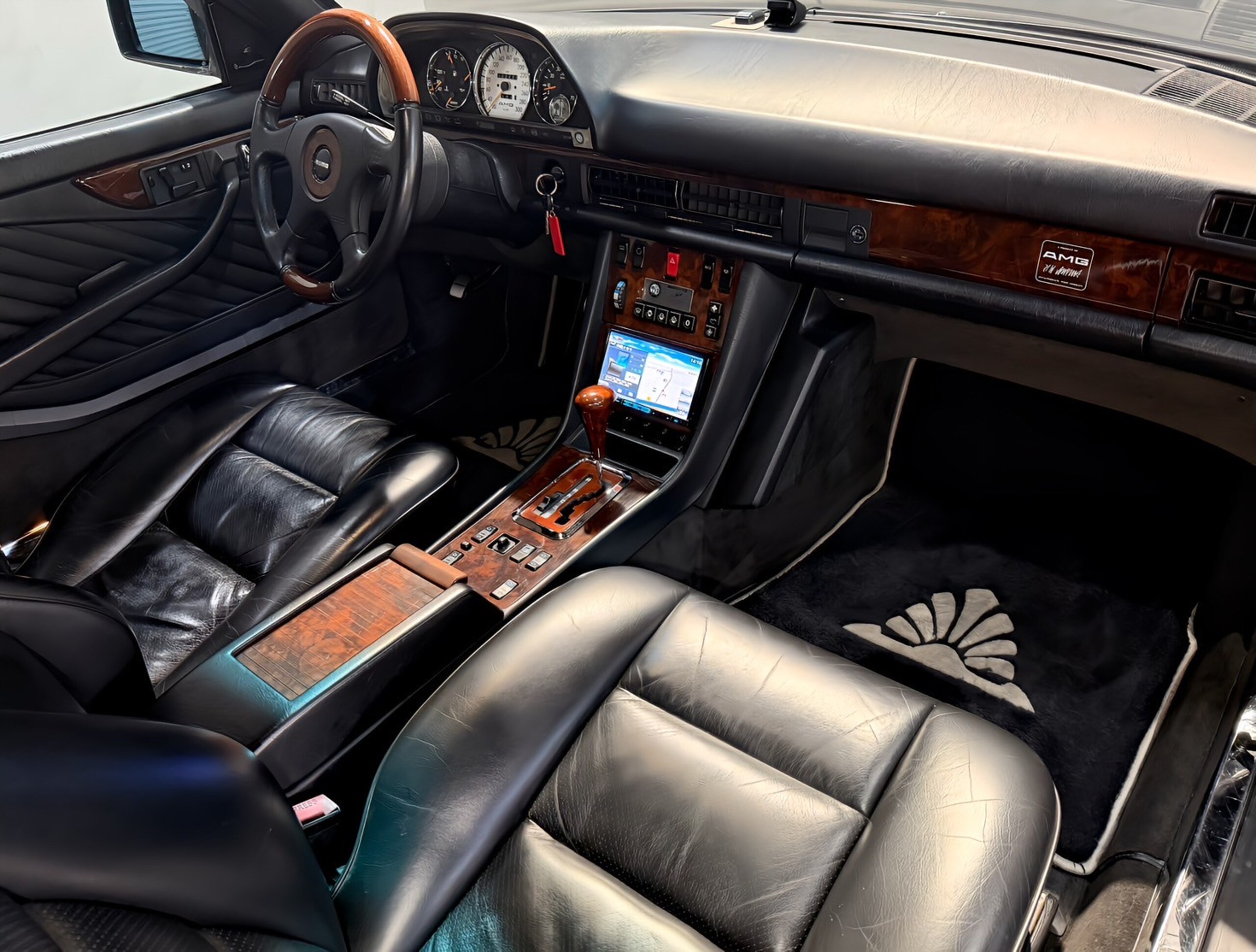 1991 Mercedes Benz 560SEC — Photo 16 / 21