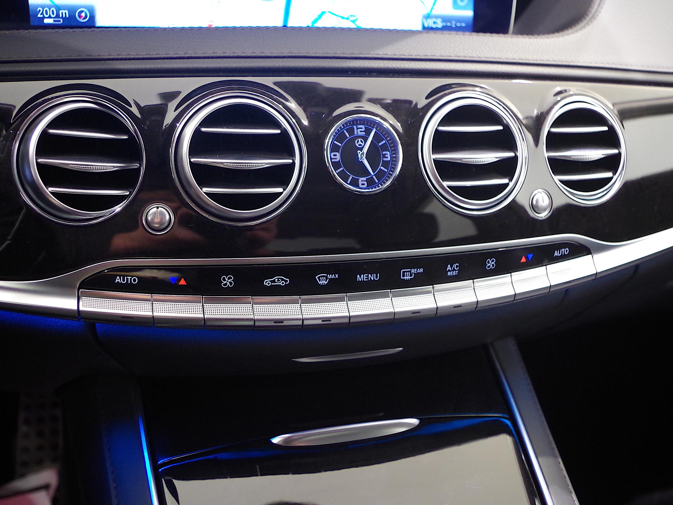 2017 Mercedes Benz S400 AMG Line — Photo 13 / 21