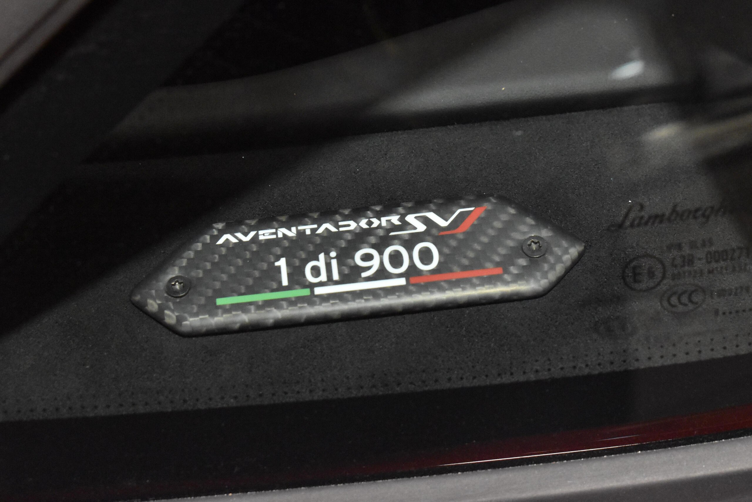 2019 Lamborghini Aventador SVJ — Photo 6 / 16