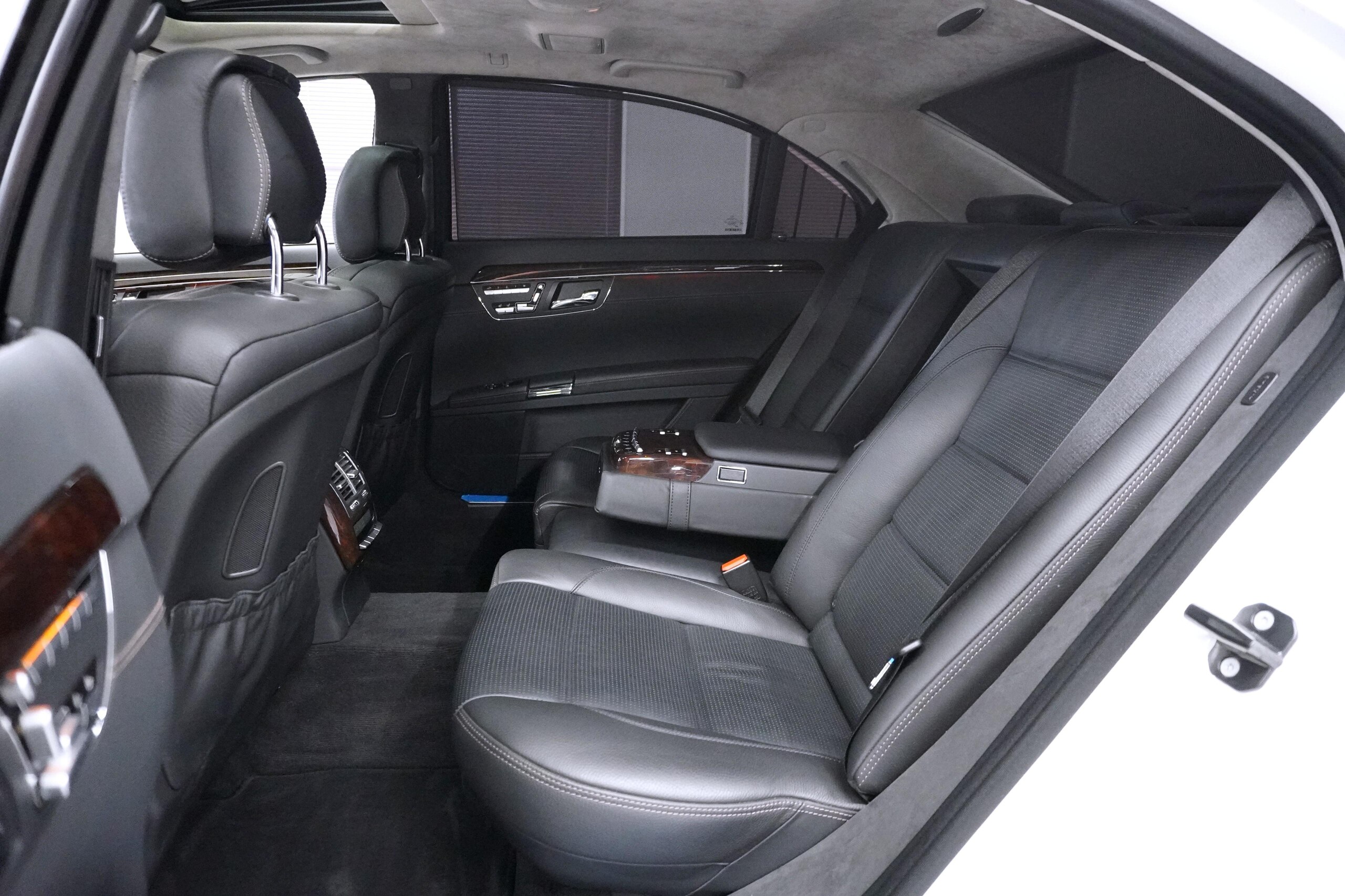 2012 Mercedes Benz S63 AMG Long — Photo 15 / 17