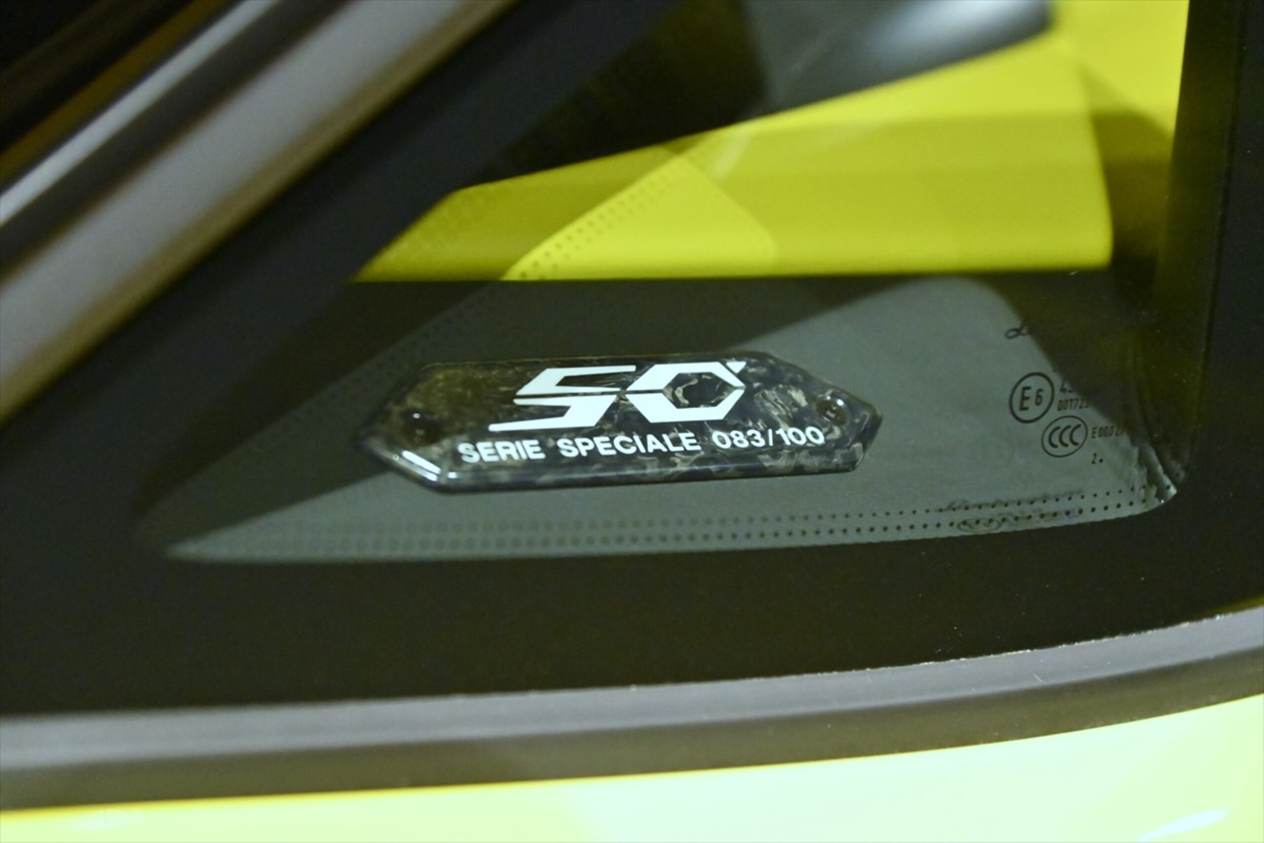 2014 Lamborghini Aventador Roadster LP720-4 — Photo 19 / 22