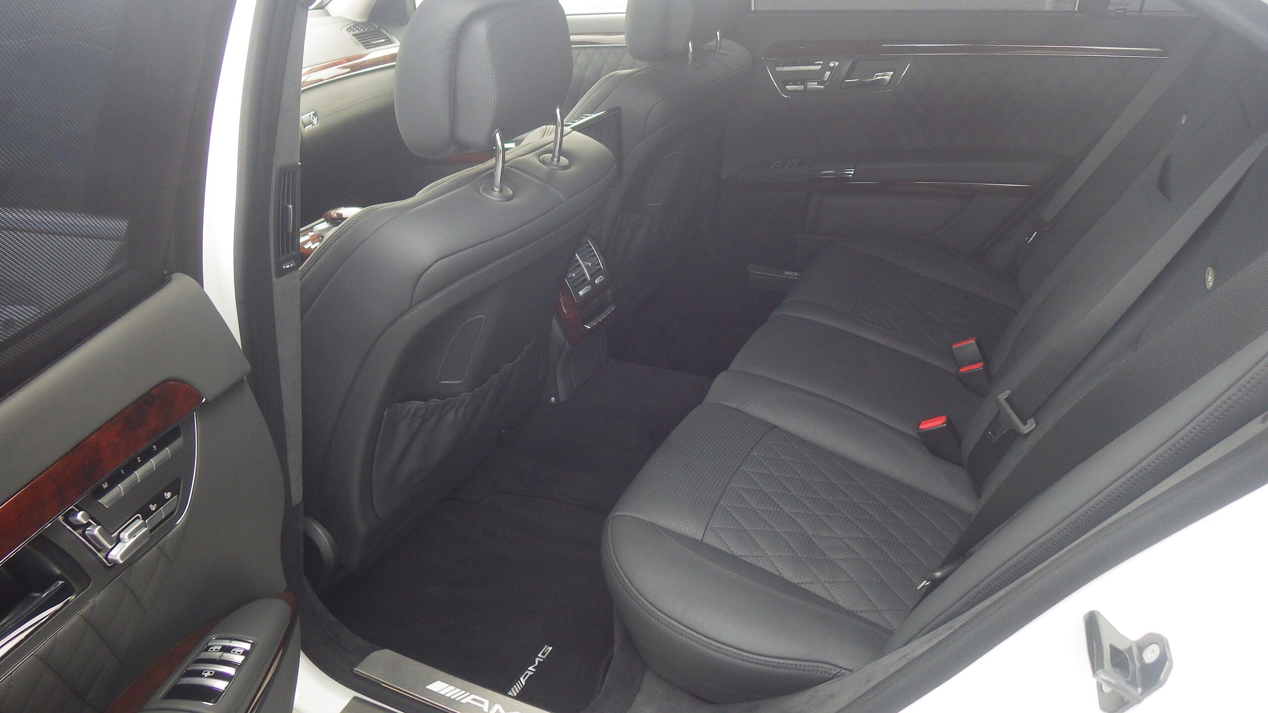 2008 Mercedes Benz S65 AMG Long — Photo 16 / 23
