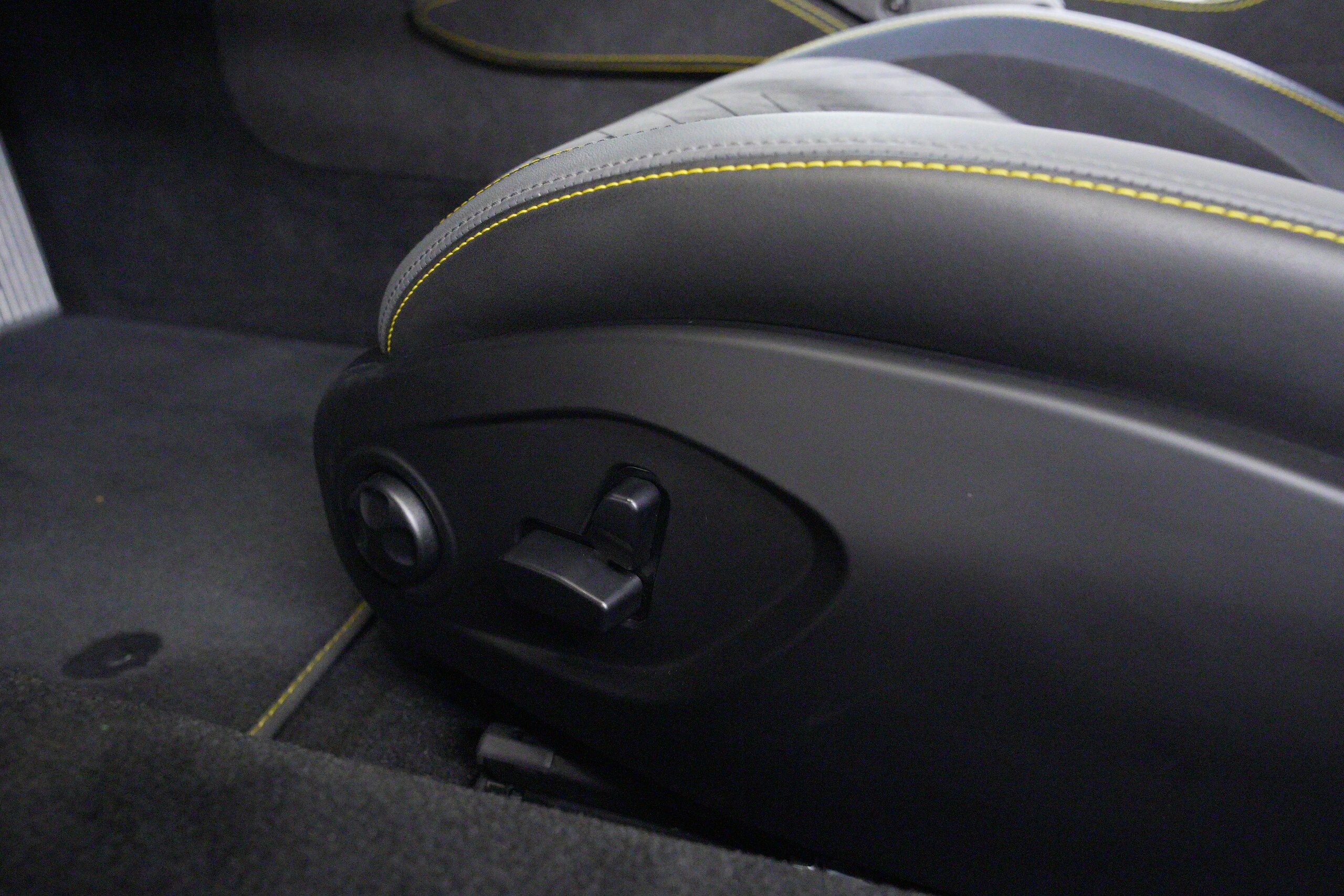 2022 Maserati MC20 — Photo 16 / 42