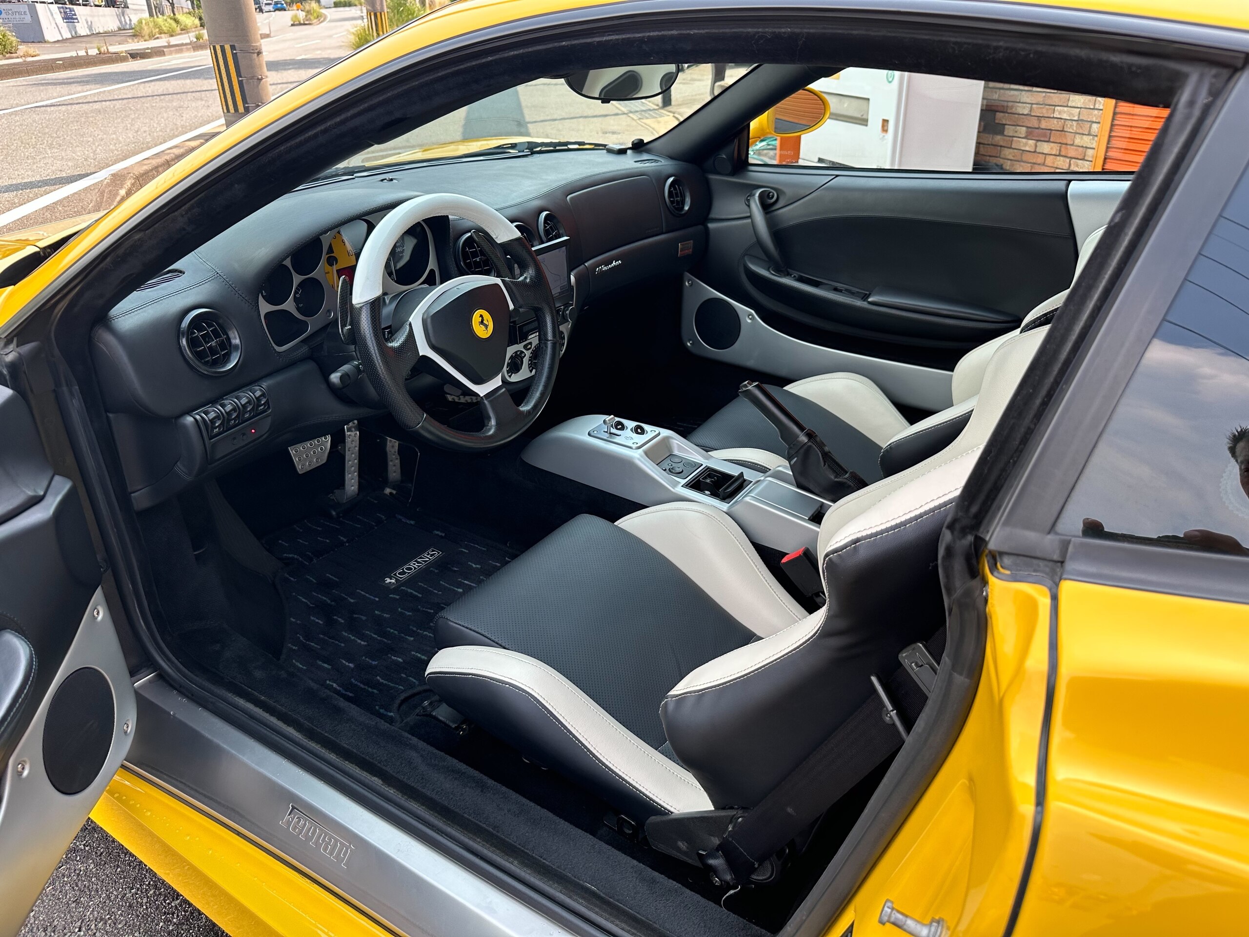 2001 Ferrari 360 Modena F1 — Photo 7 / 23