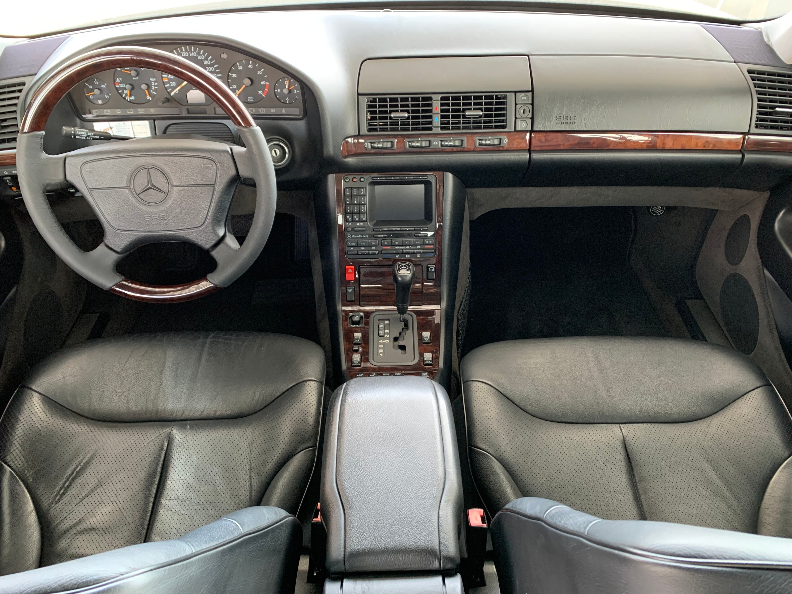 1998 Mercedes Benz S500 — Photo 8 / 19