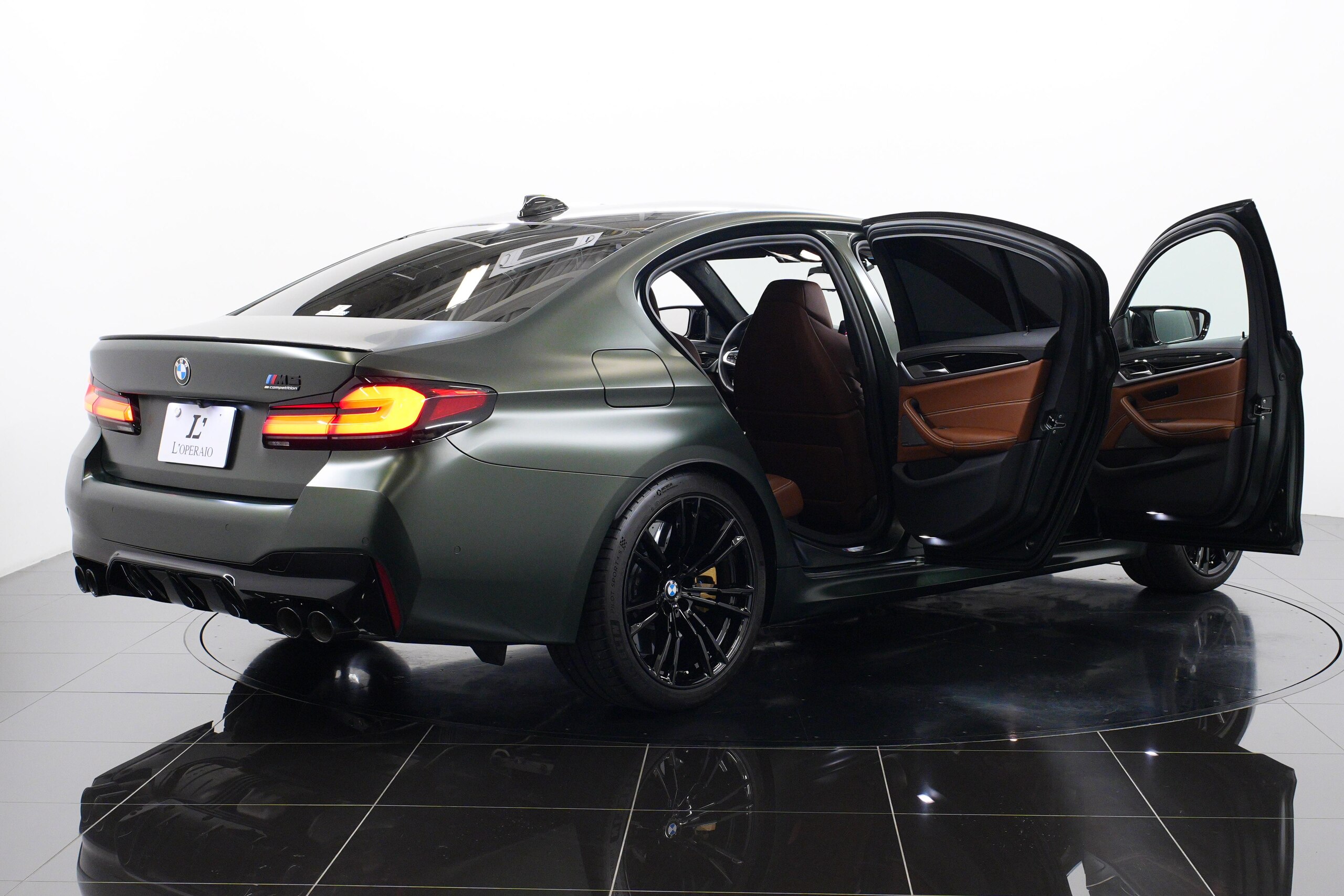 2023 BMW M5 Competition — Photo 48 / 53