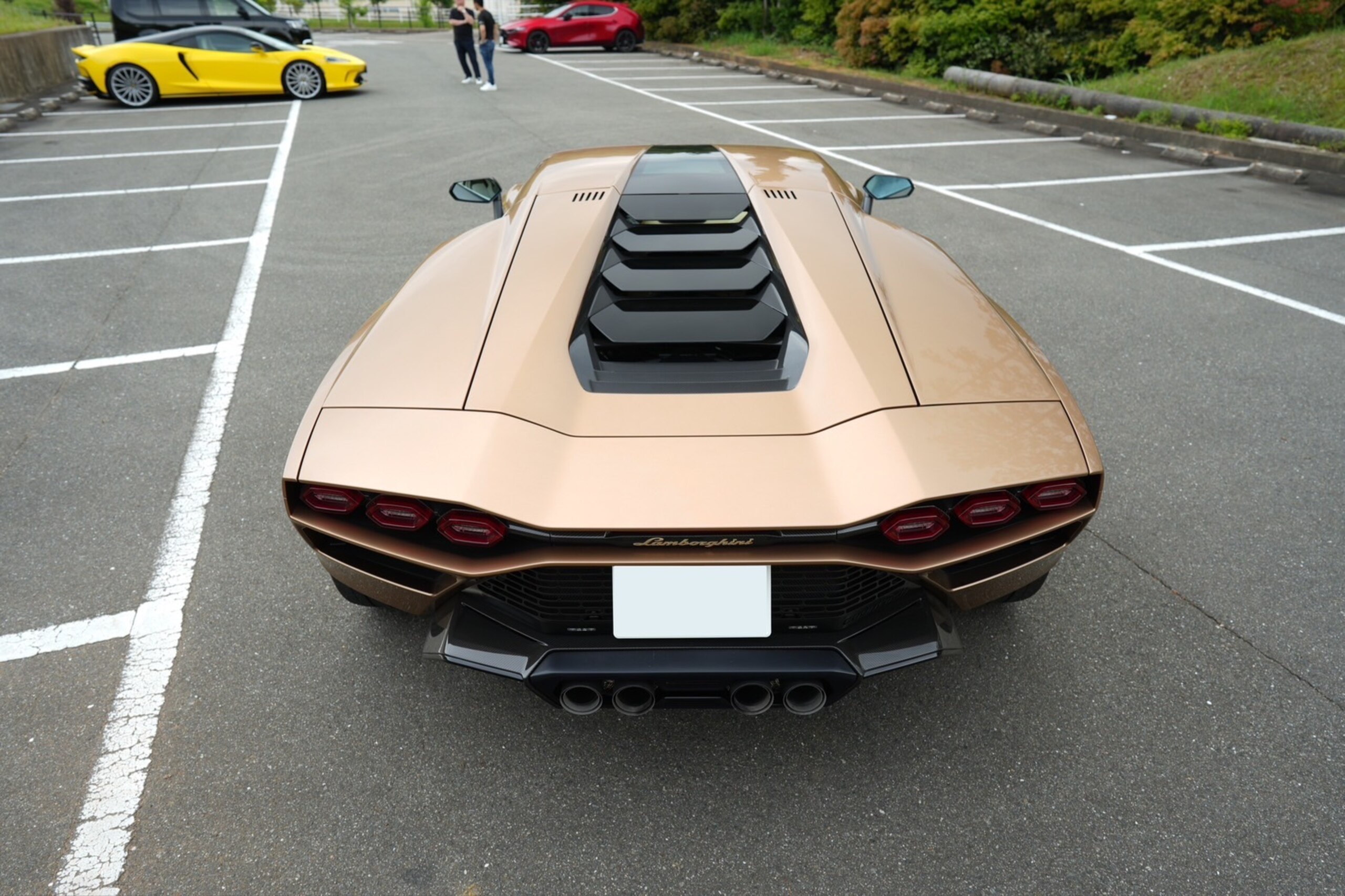 2022 Lamborghini Countach LPI 800-4 — Photo 7 / 28