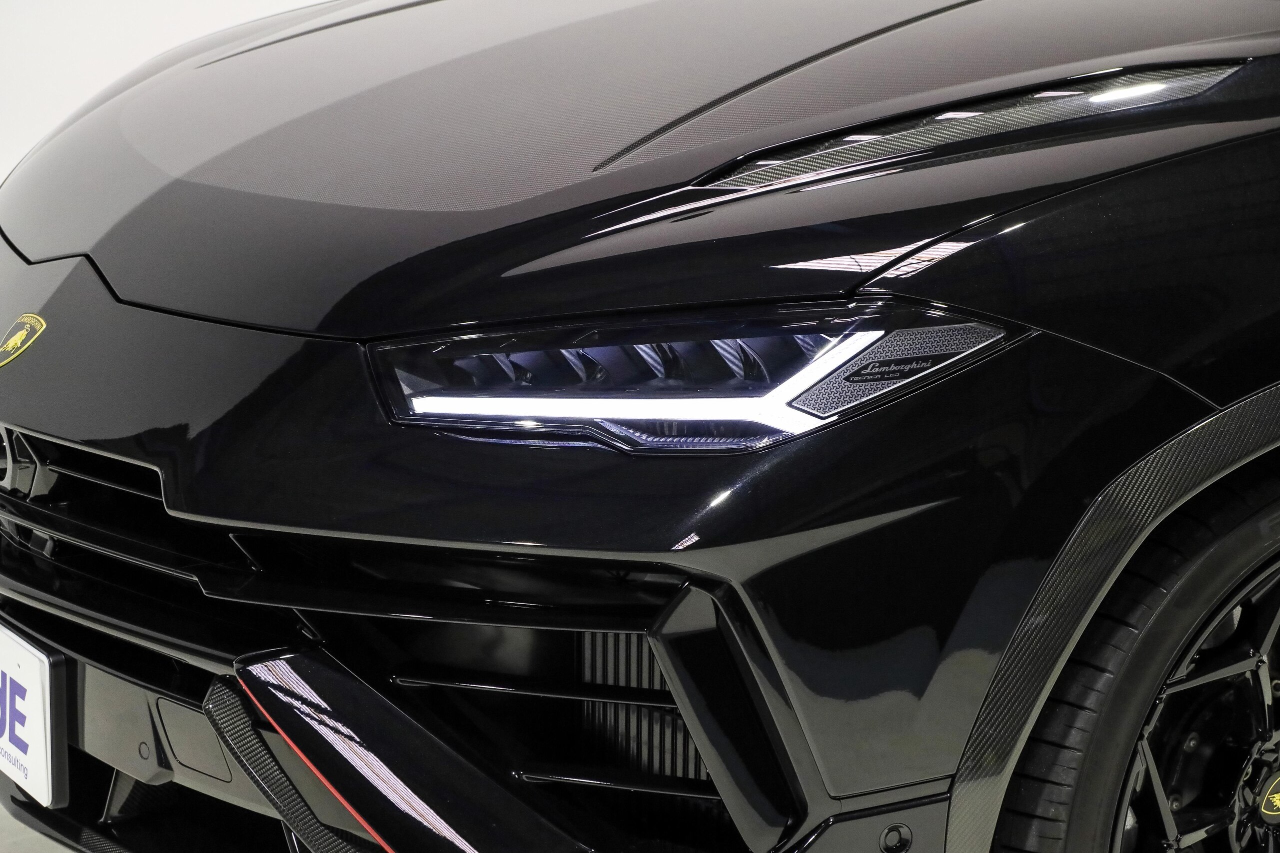 2024 Lamborghini Urus Performante — Photo 18 / 22