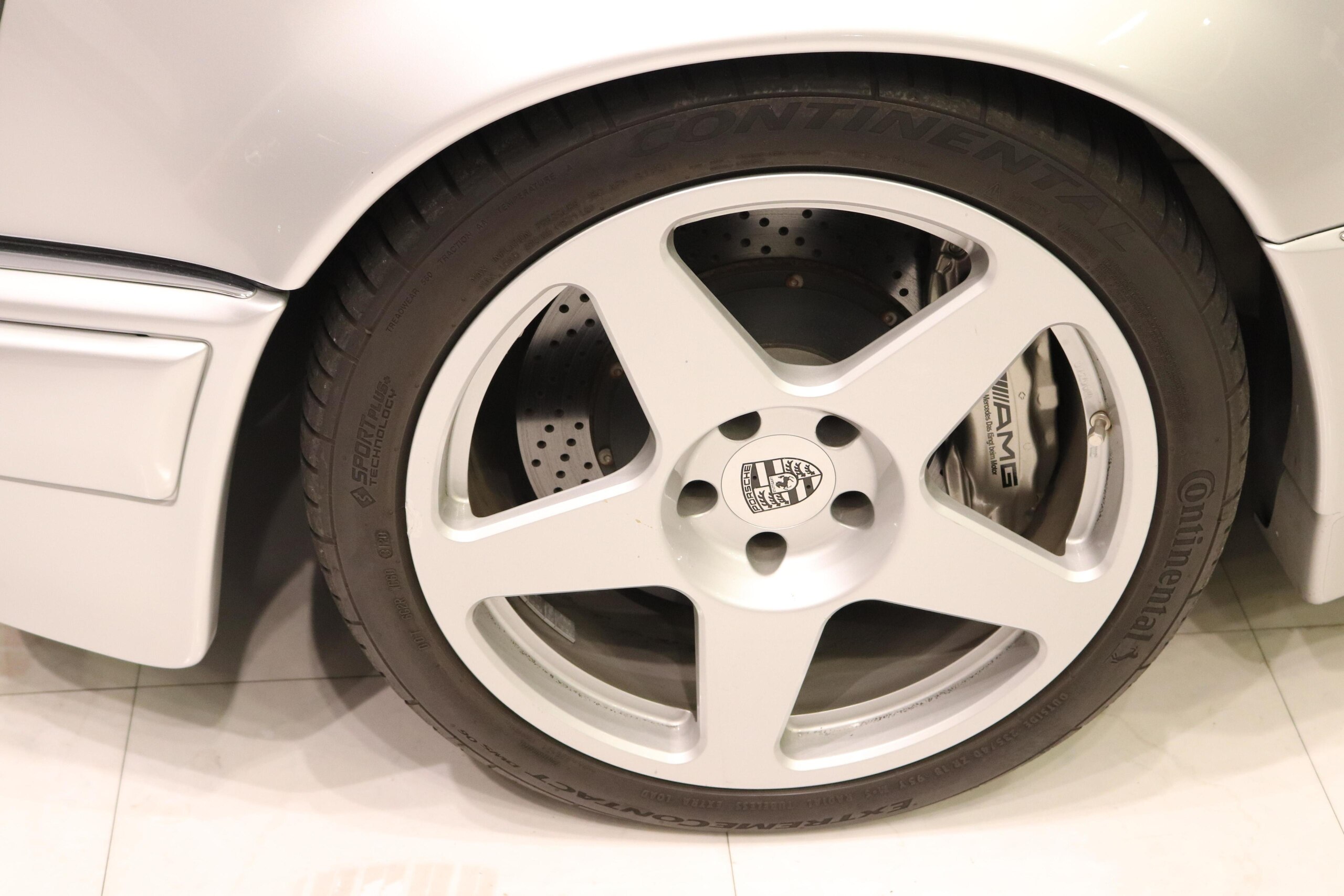1994 Mercedes Benz E500 — Photo 16 / 19