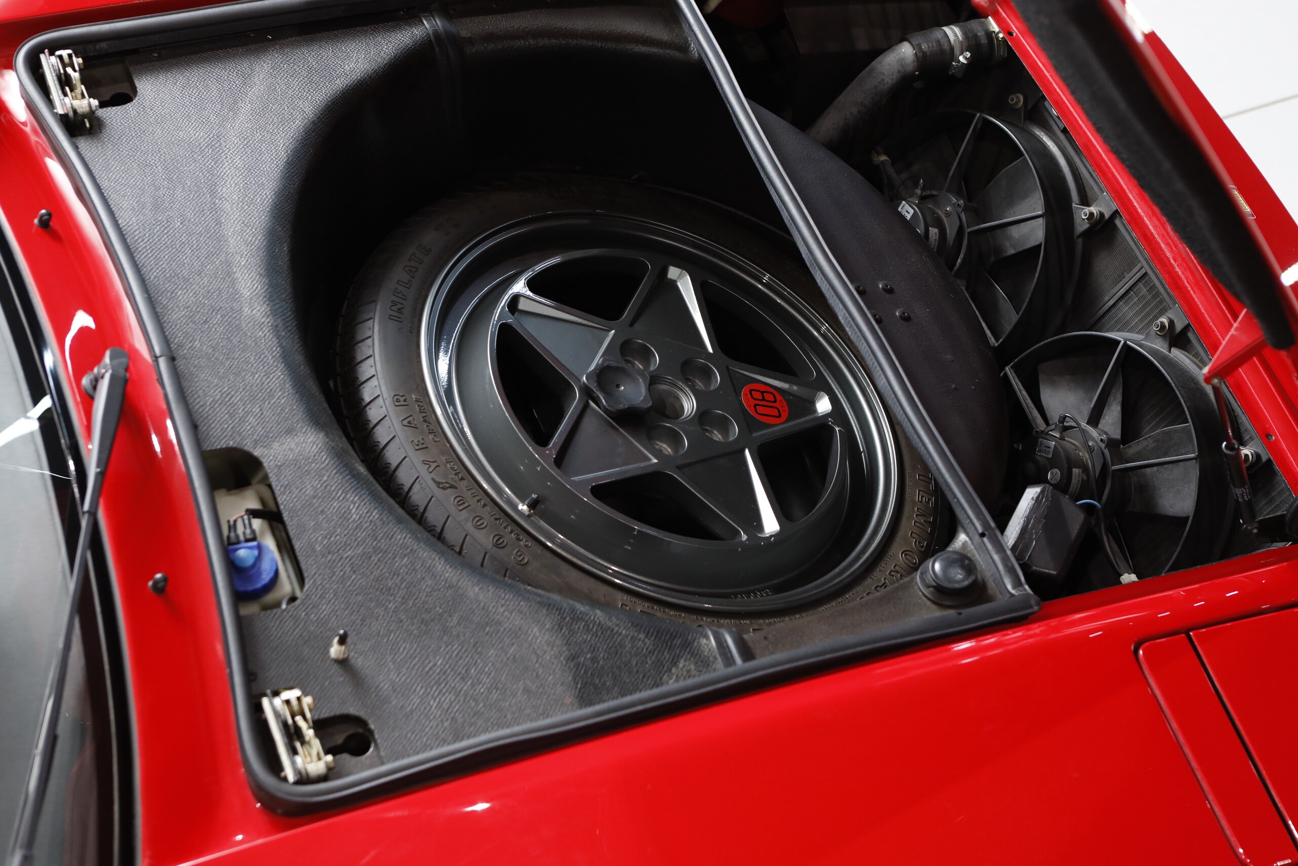 1989 Ferrari 208 GTB Turbo — Photo 25 / 25