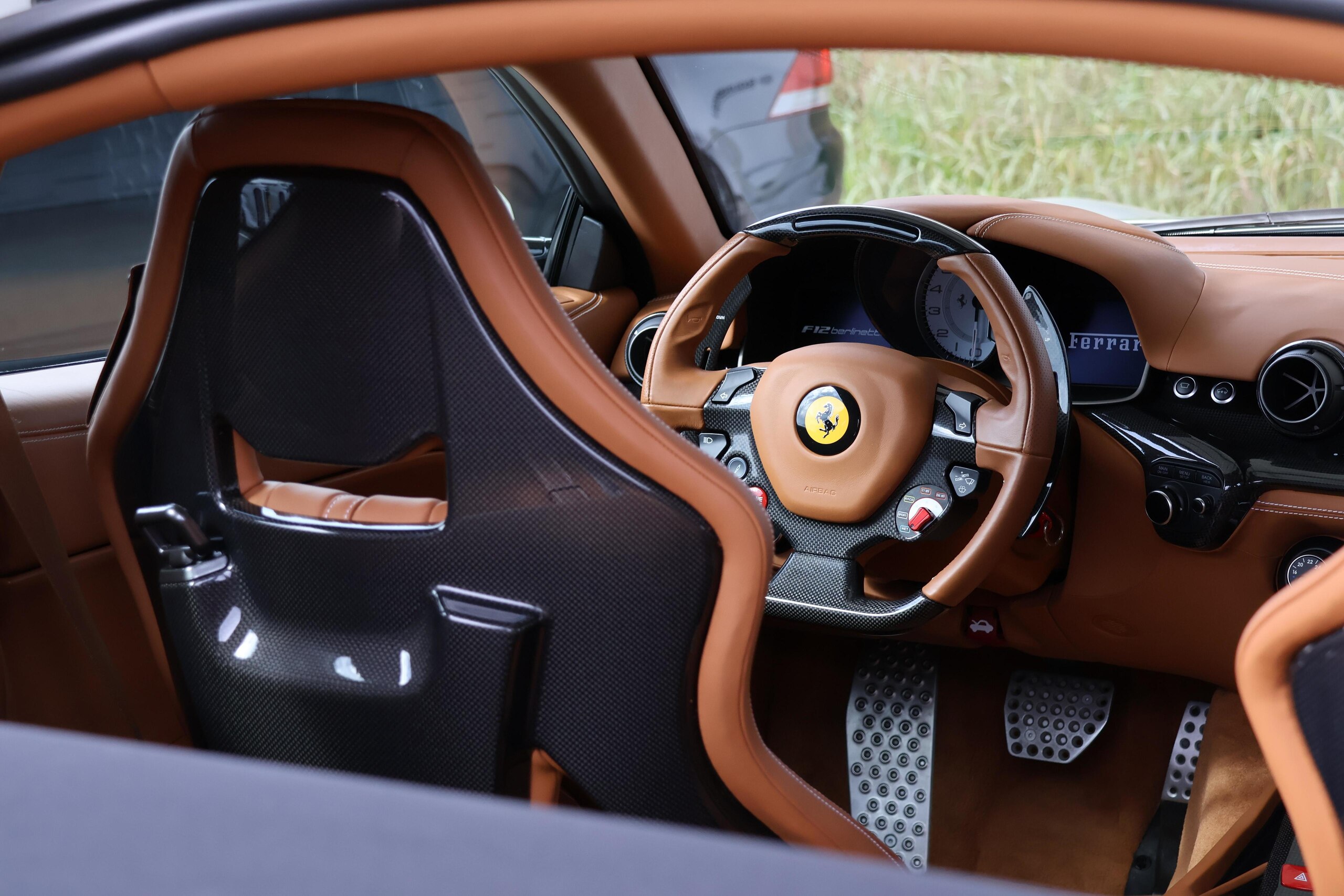 2013 Ferrari F12 Berlinetta — Photo 7 / 16